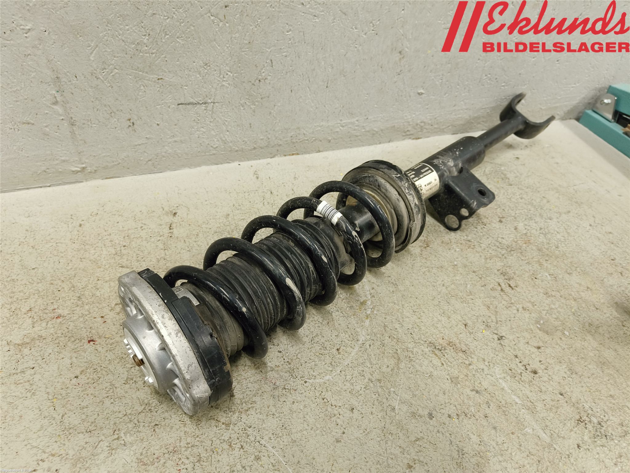 BMW 5 G30/G31/F90 17-23 Fjäderben Fram Höger