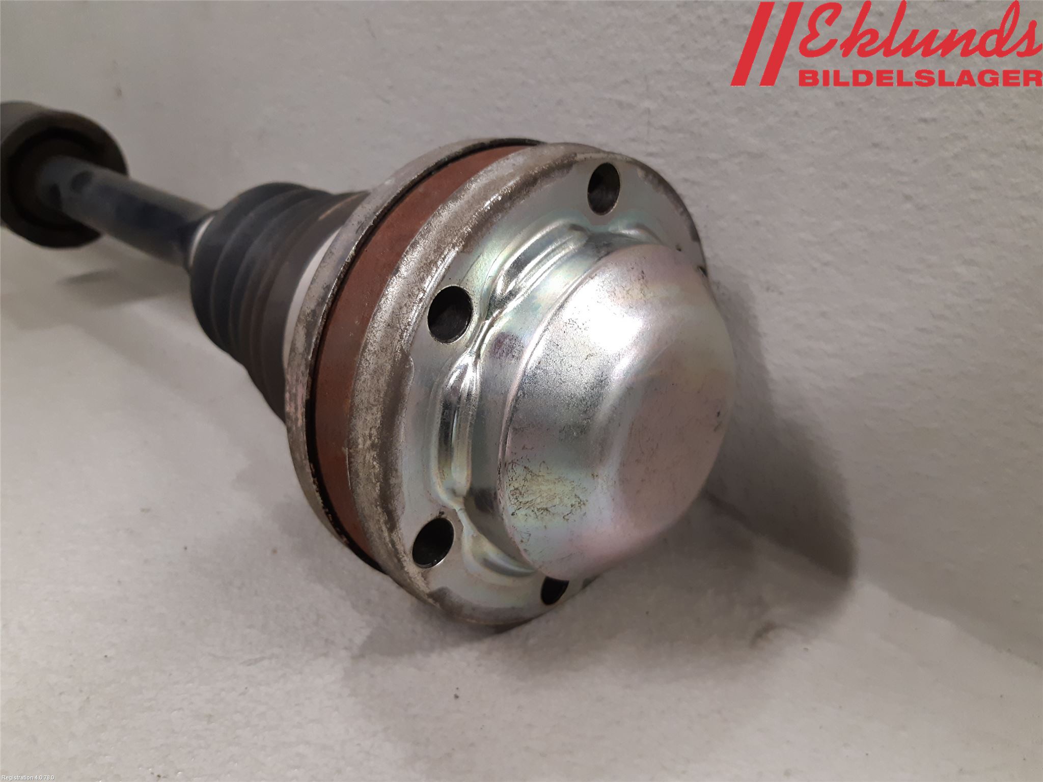 Volkswagen VW TOURAN 16- Drivaxel Fram Höger