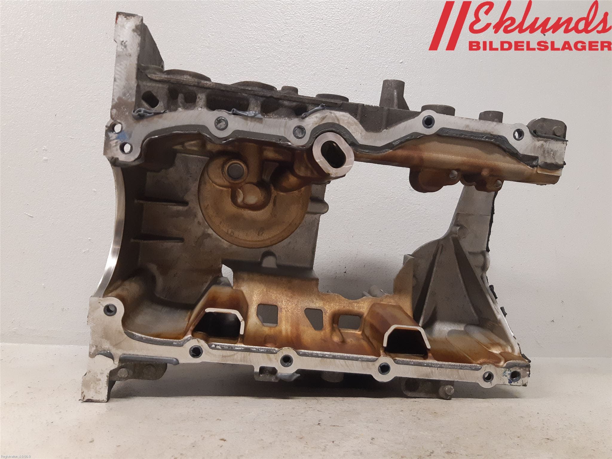 Nissan PULSAR Oljetråg