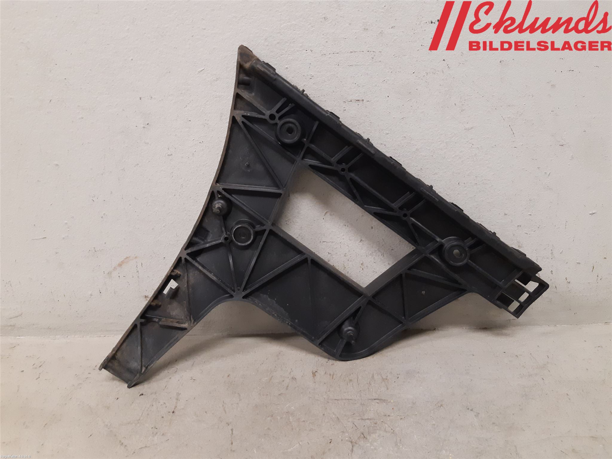 Audi A4/S4 08-11 Stötfångarfäste Bak Hö