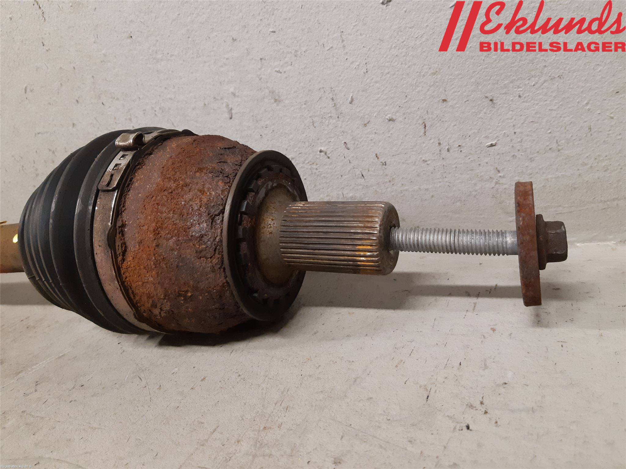 Volvo S60 11-13 Drivaxel Fram Vänster