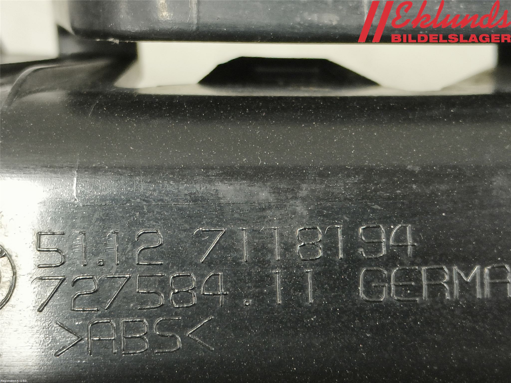 BMW 3 E90/91 SED/TOU 05-12 Stötfångarfäste Bak Hö