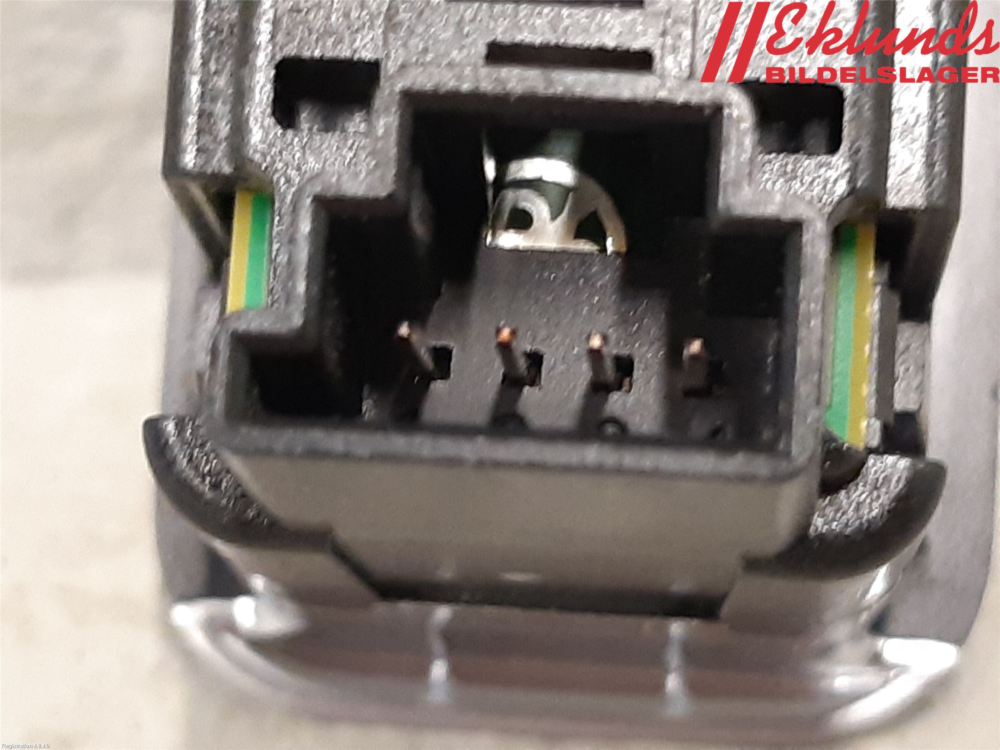 Tesla MODEL X 16- Strömställare Elhiss