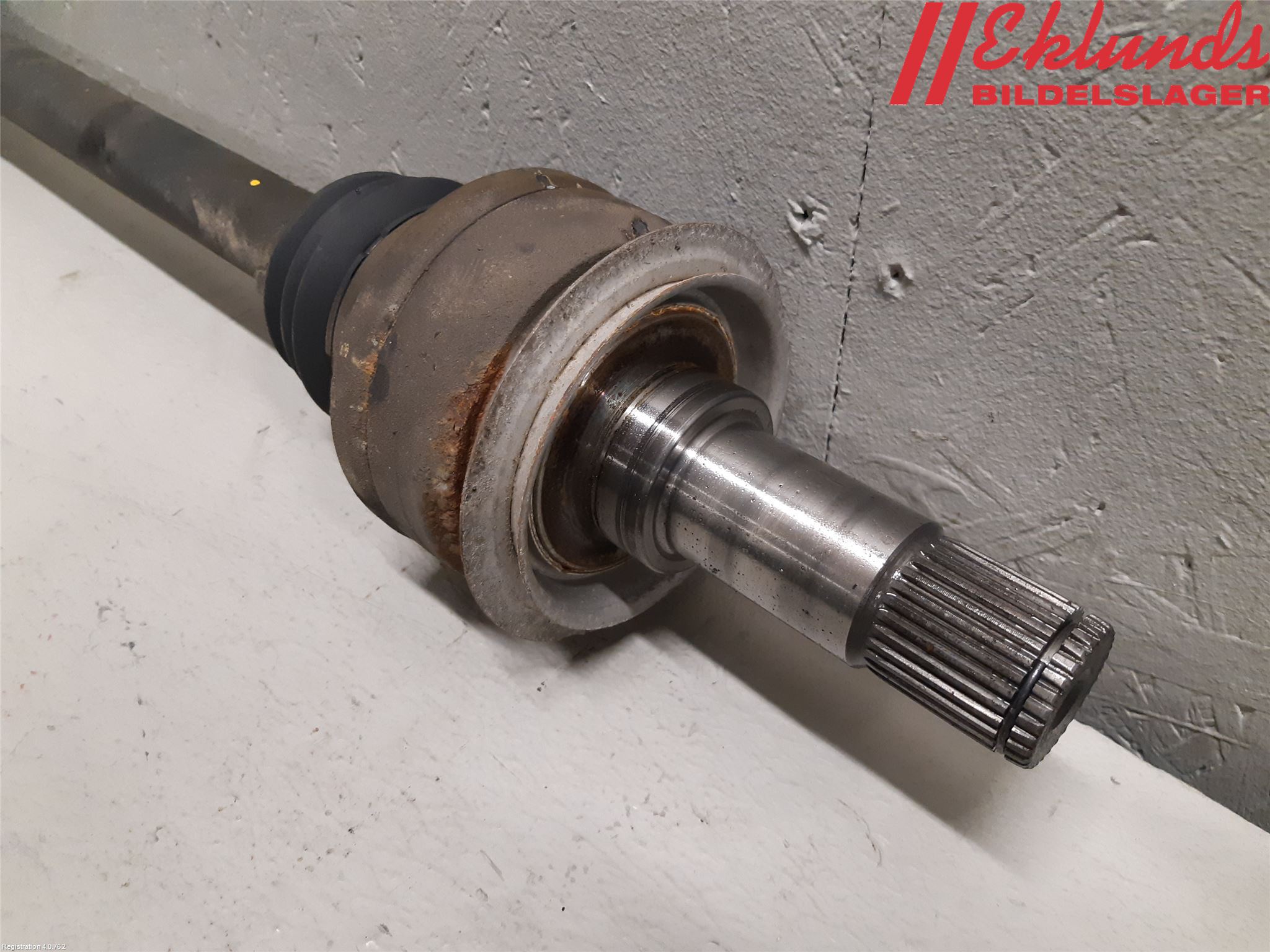 Mercedes-Benz MB E-KLASS (W213) 16-23 Drivaxel Bak Höger
