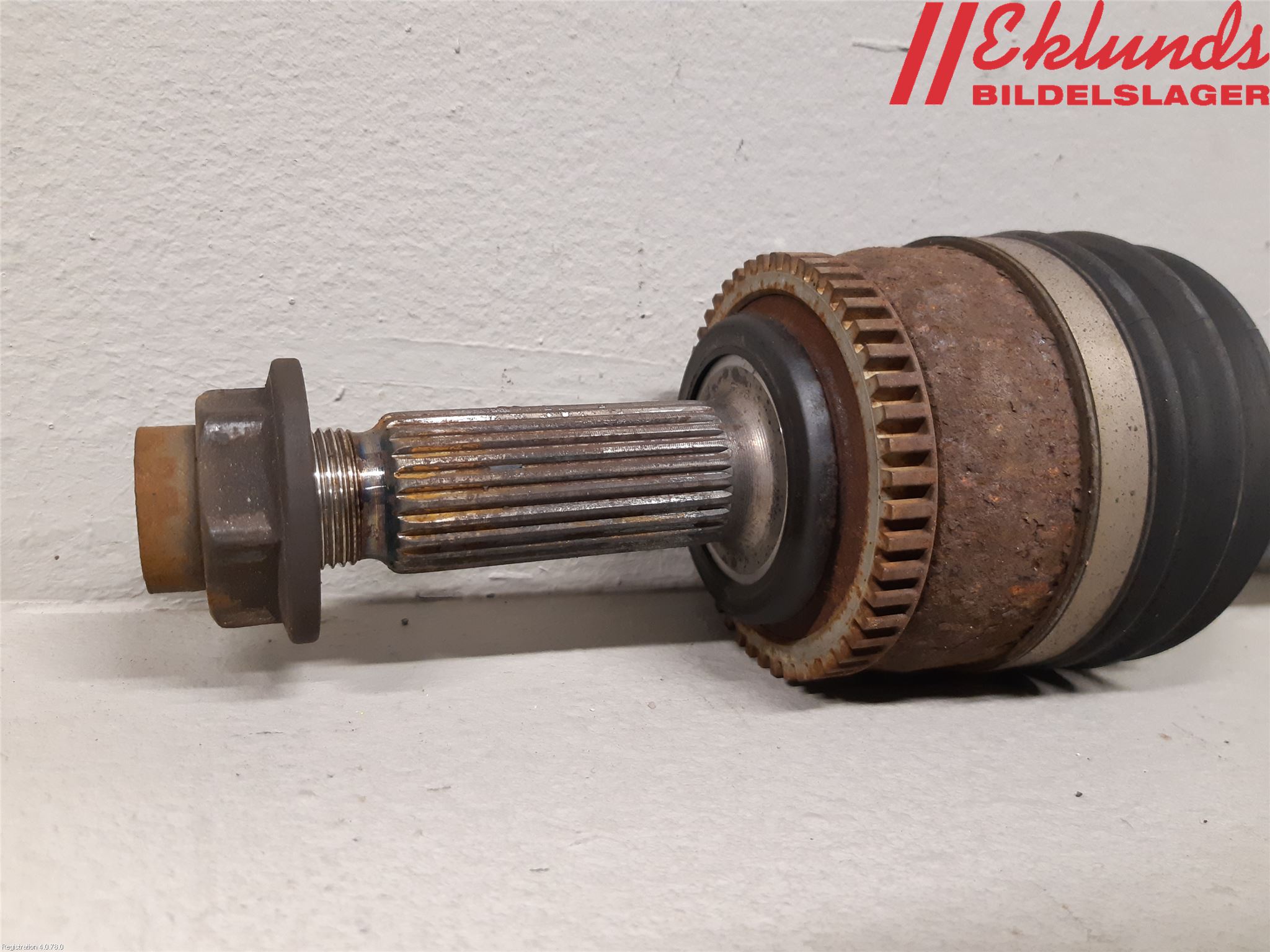 Kia RIO 12-16 Drivaxel Fram Höger