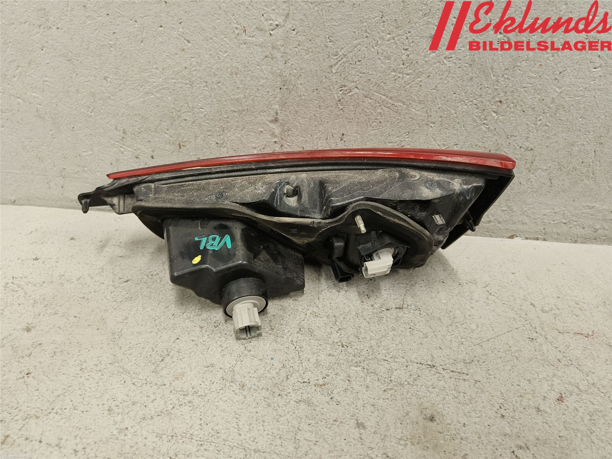 Nissan QASHQAI 14-17 Bakljus Lucka Vä