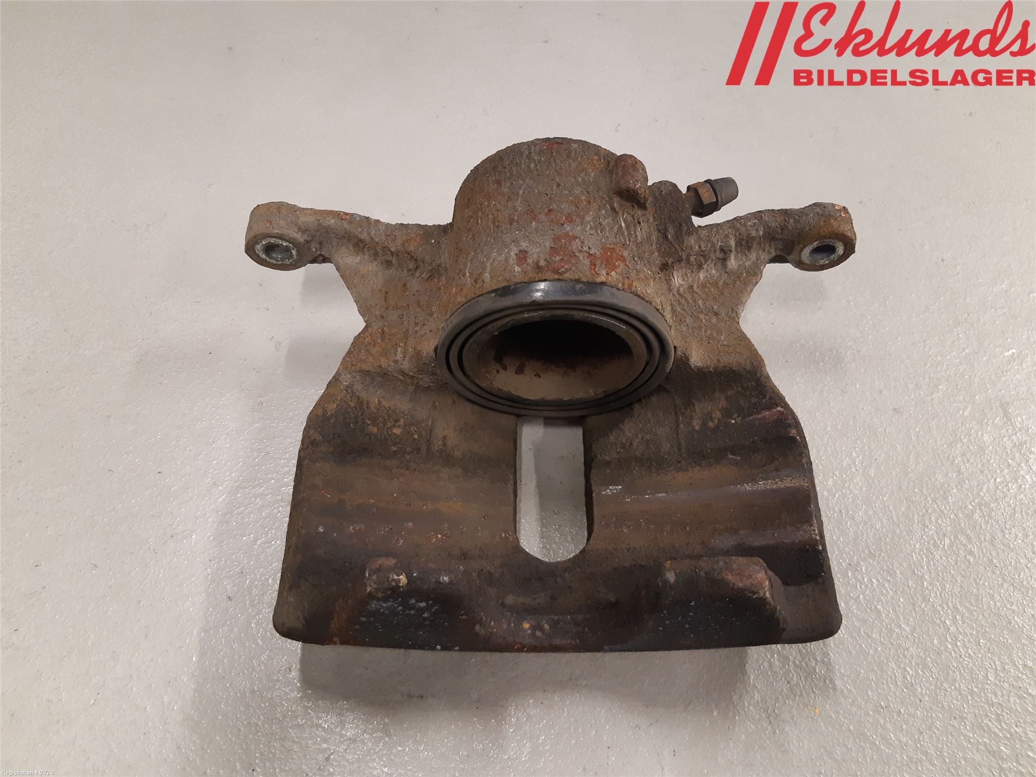 Volkswagen VW PASSAT 15-19 Bromsok Fram Höger