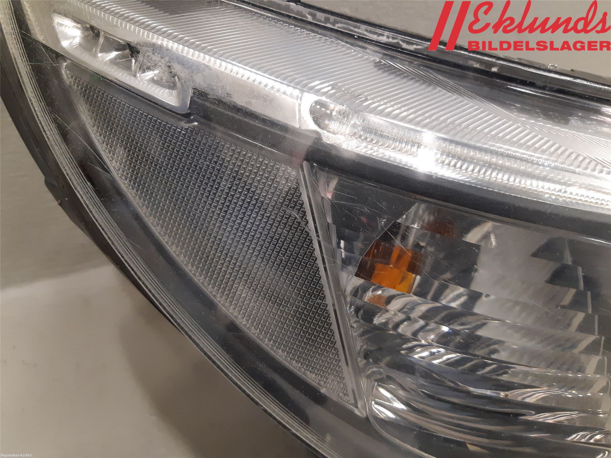 Saab 9-3 VER2/VER3 08-15 Strålkastare Höger