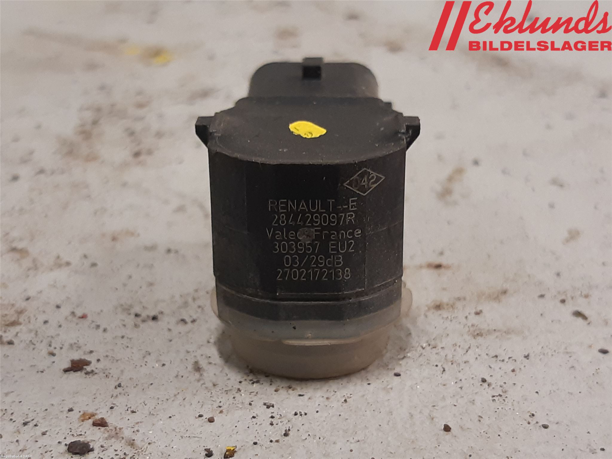 Renault TRAFIC/E-TECH 15- Parkeringshjälp Backsensor