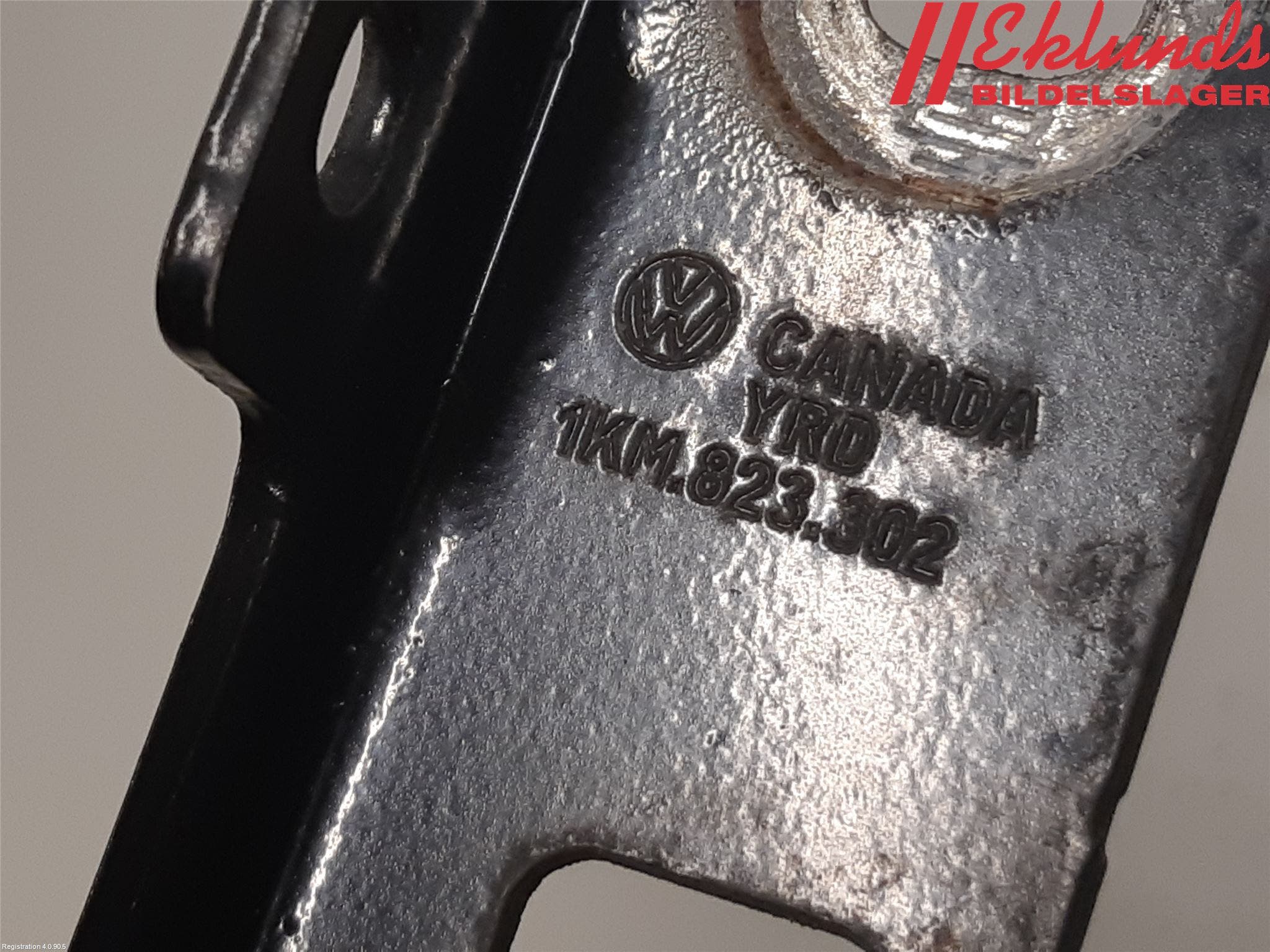 Volkswagen VW GOLF VI 09-13 Huvgångjärn