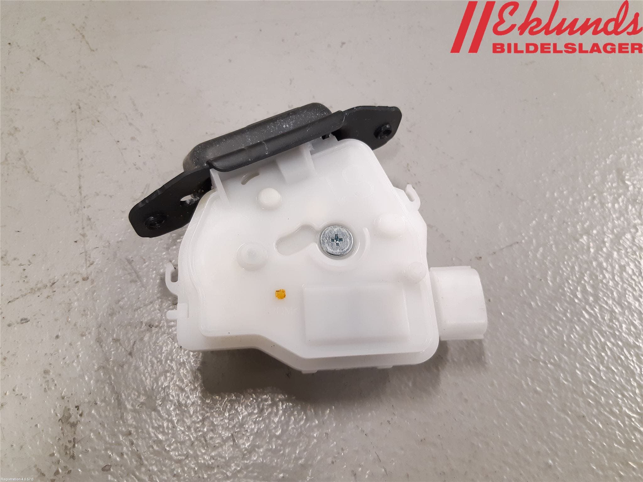 Toyota AURIS 13-19 Låskista Baklucka