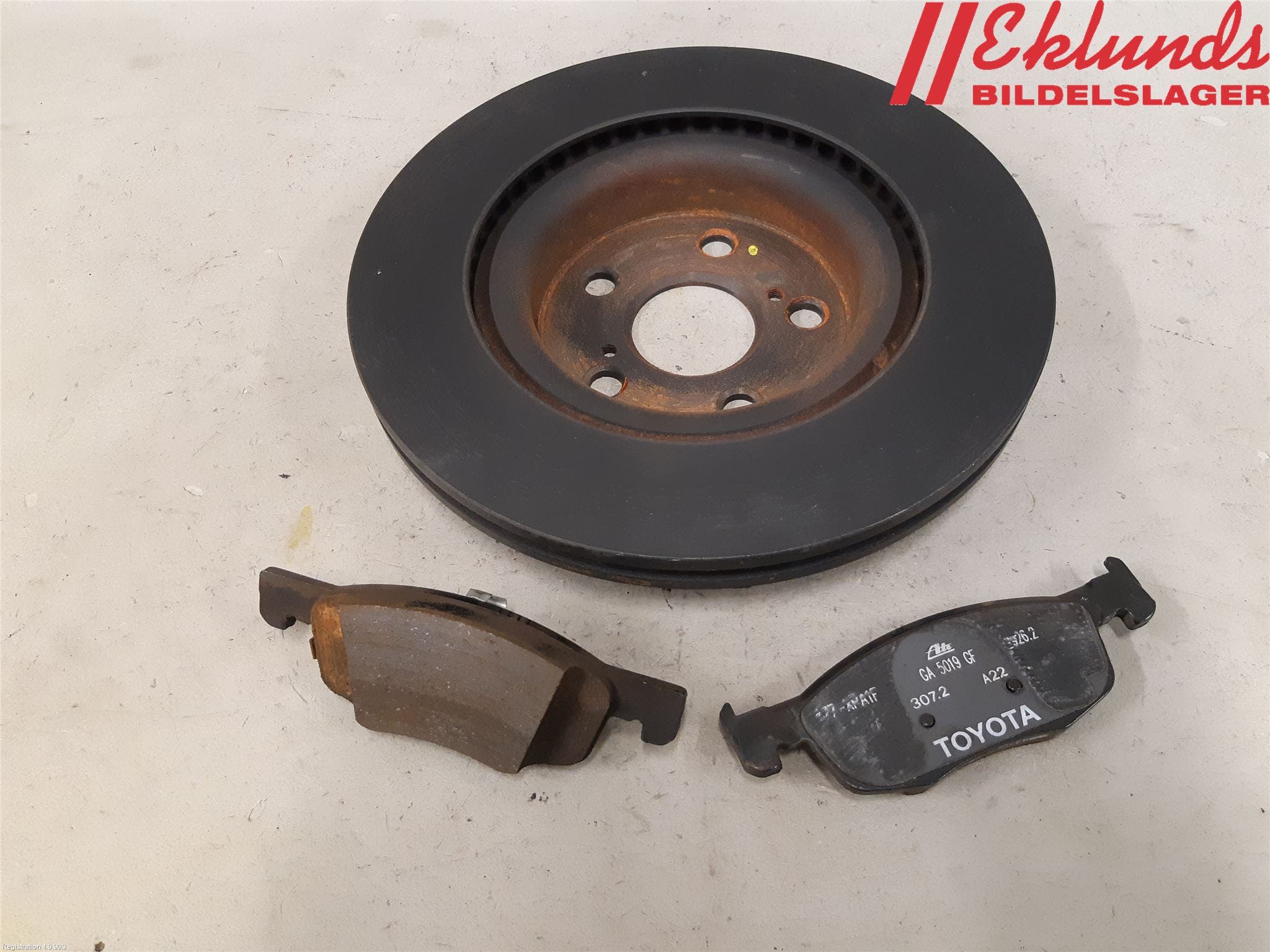 Toyota YARIS XP21 20- Bromsskiva Fram