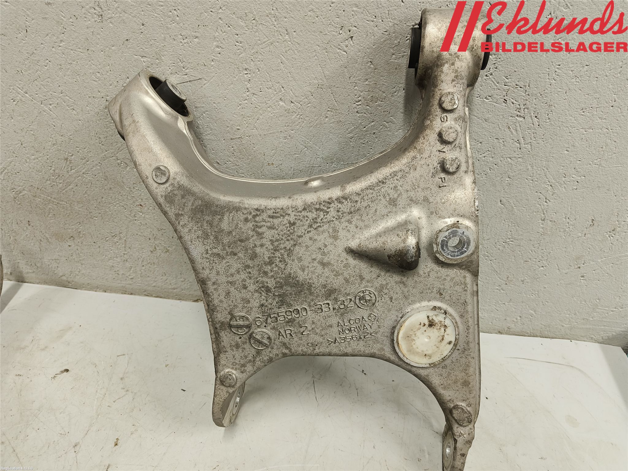 BMW 6 E63/64    02-10 Bärarm Bak Höger