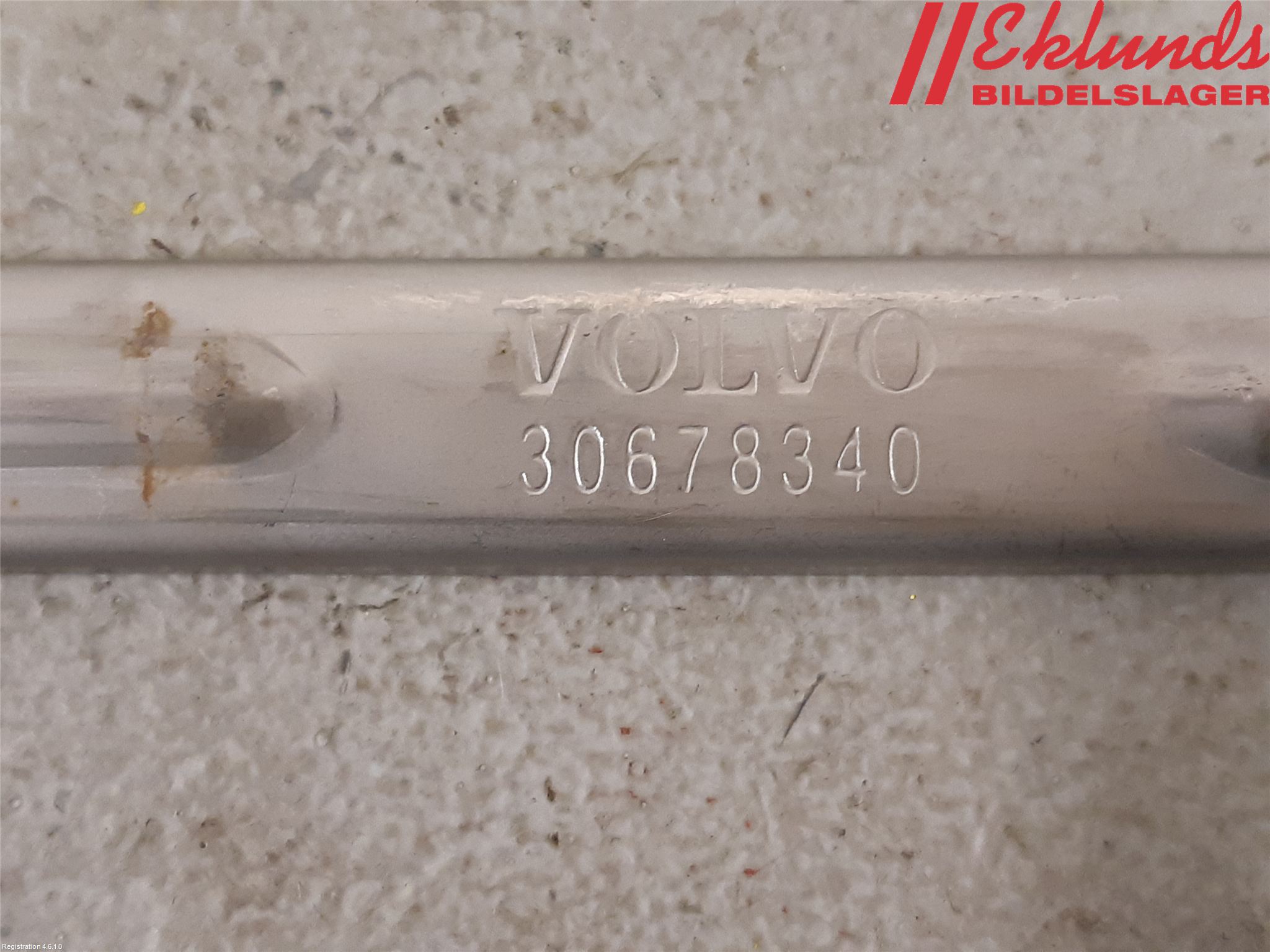 Volvo XC70 08-13 Strålkastare