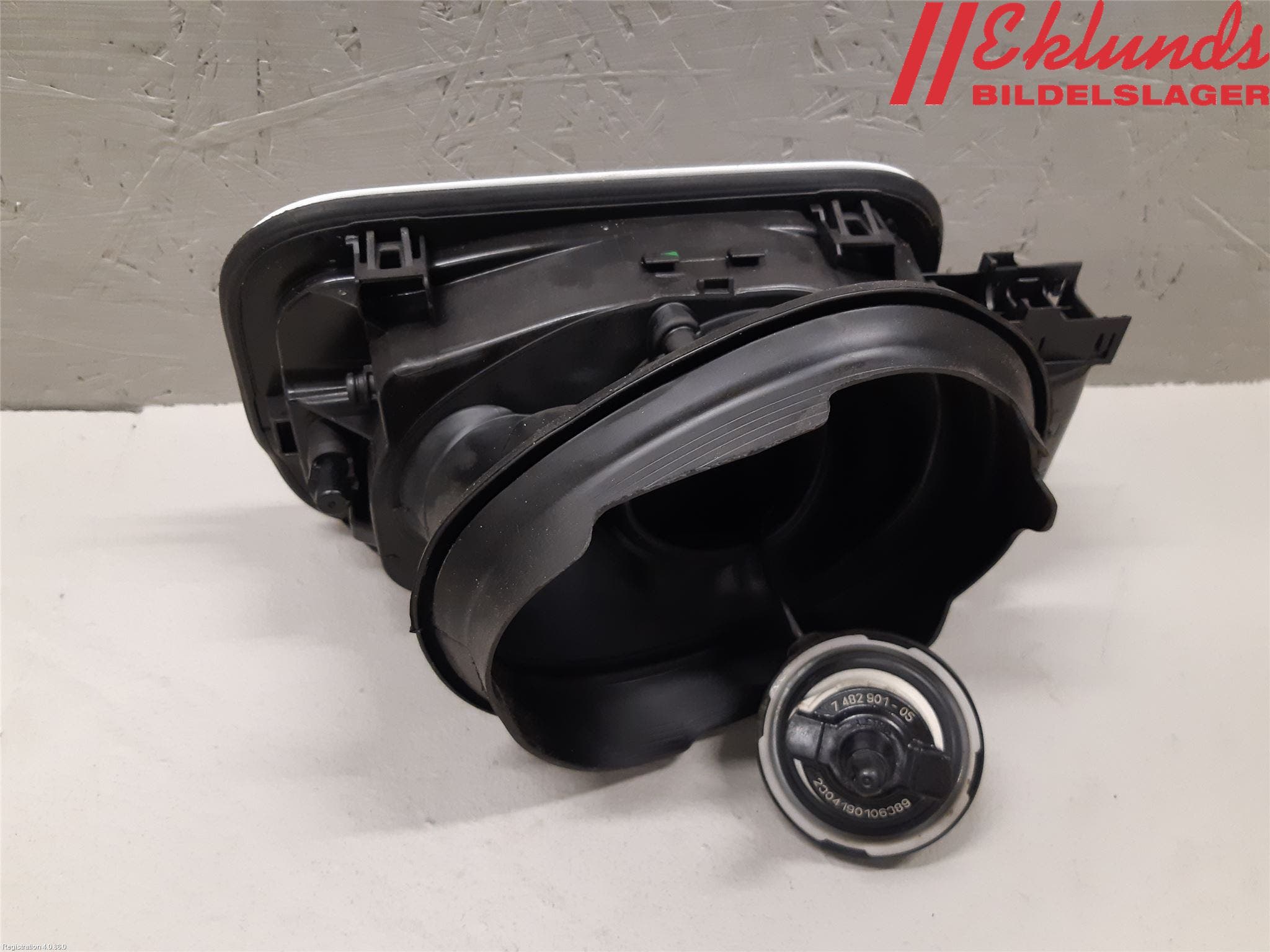 BMW 2 F22/F23/F87 Coupé/Cab 13-21 Tanklucka