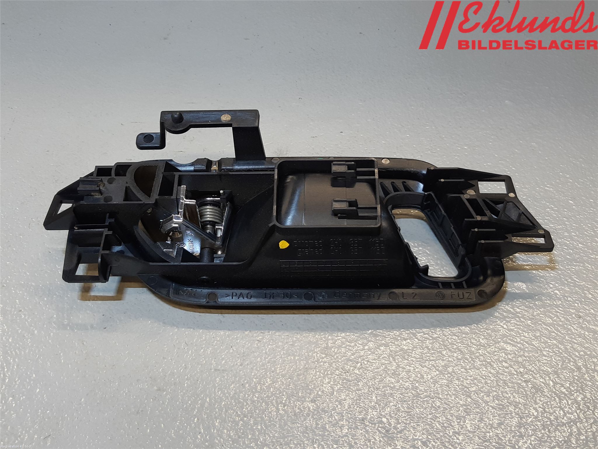 Volkswagen VW AMAROK 2H 10-22 Dörrhandtag Inre Vä