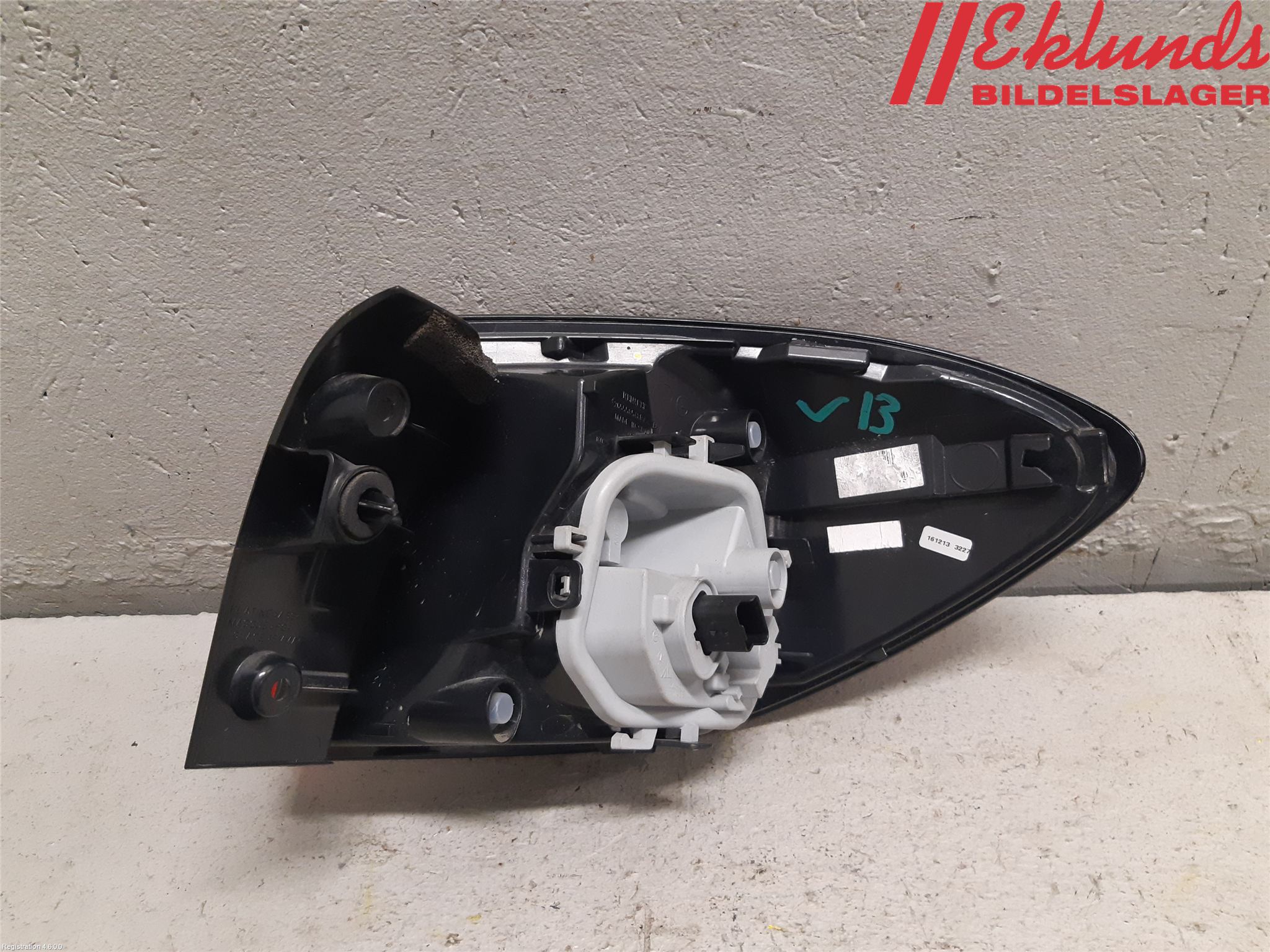 Renault CAPTUR 13-19 Bakljus Vänster