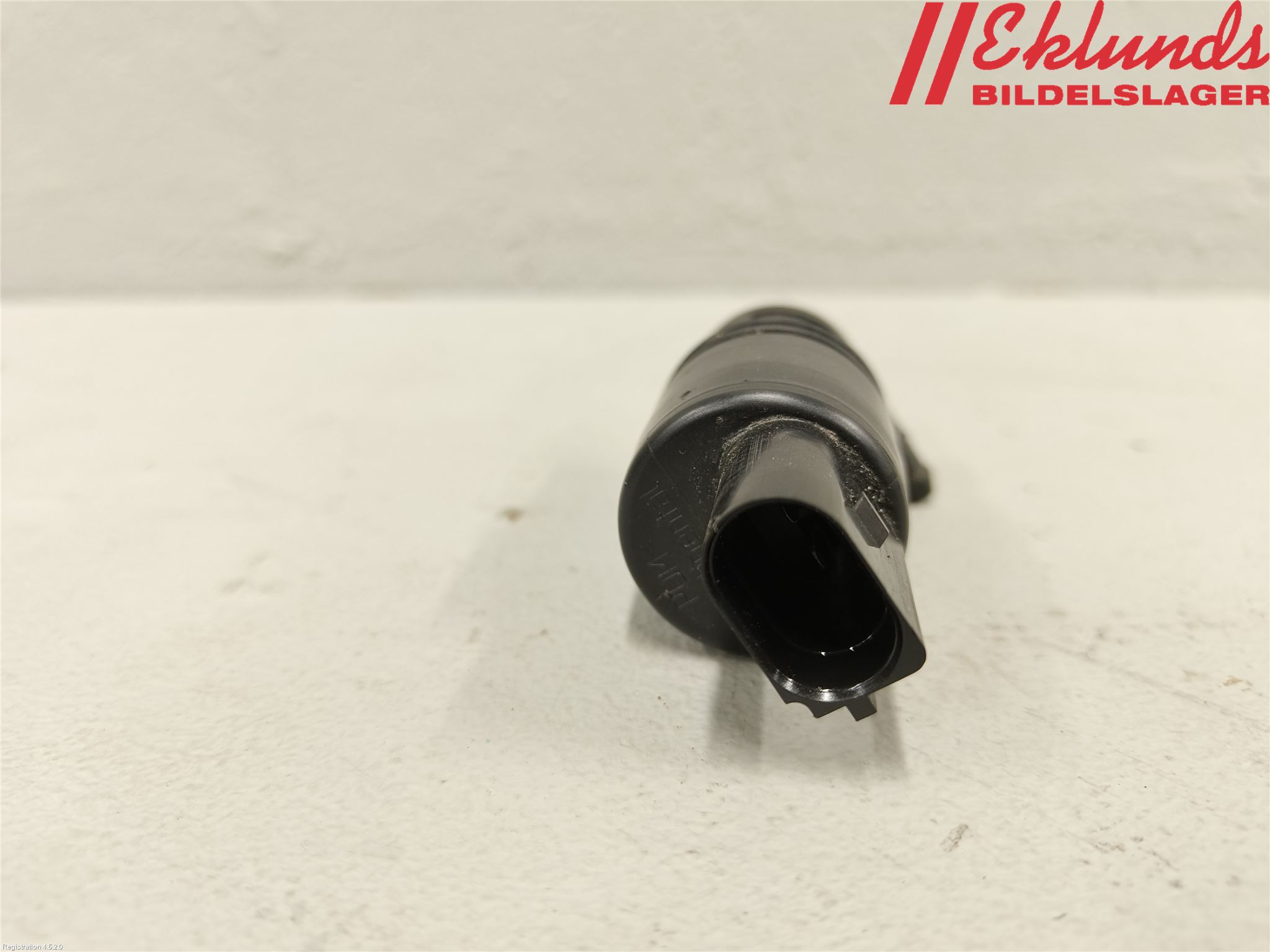 BMW 5 F10/F11/F18 09-17 Spolarpump Vindruta