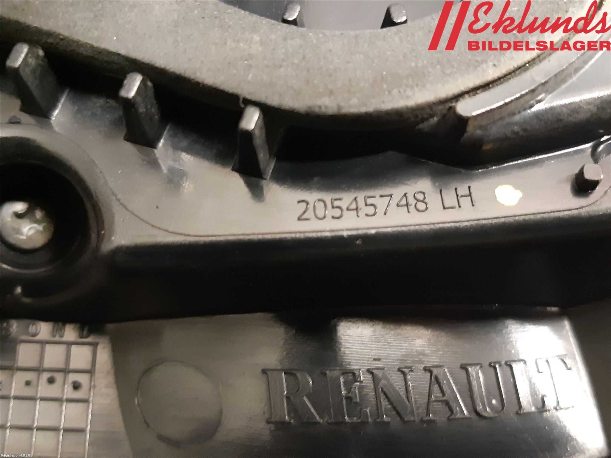 Renault CLIO IV 12-16 Bakljus Lucka Vä