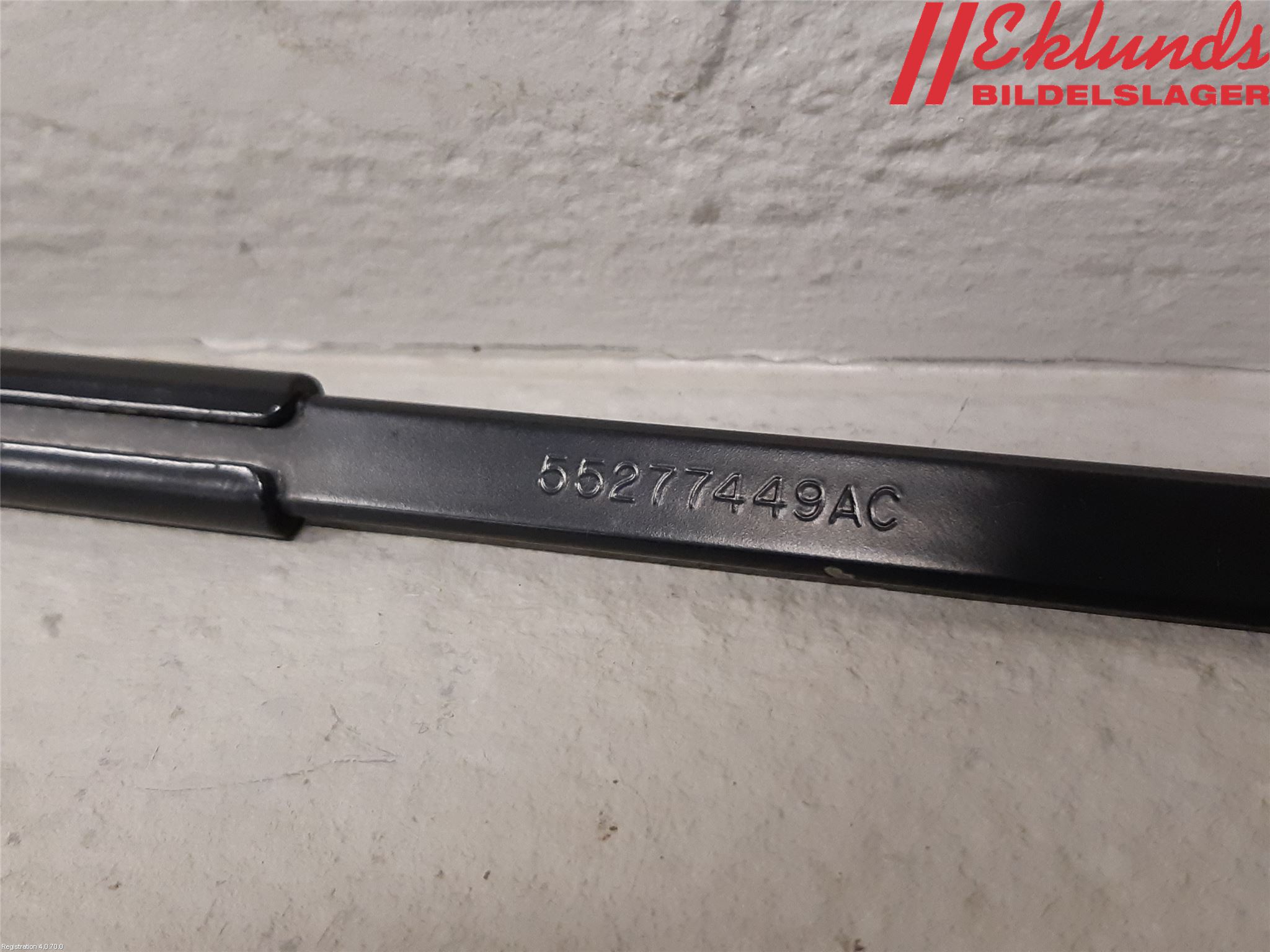 Dodge PICK UP RAM 81- Torkararm Armar Vindruta