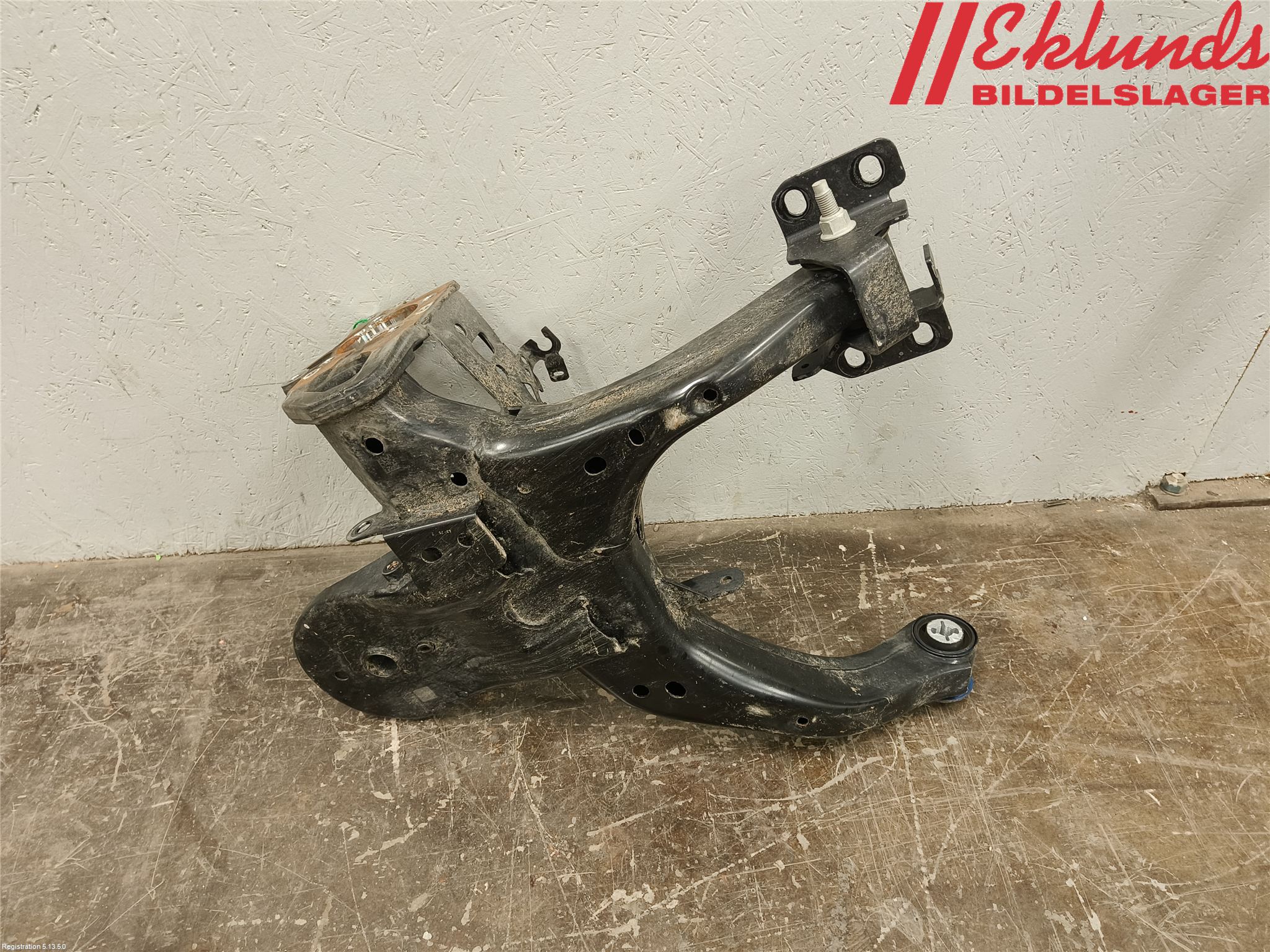 Volkswagen VW TRANSP/CARAVELLE/CALIFORNIA T8 25- Bärarm Bak Höger