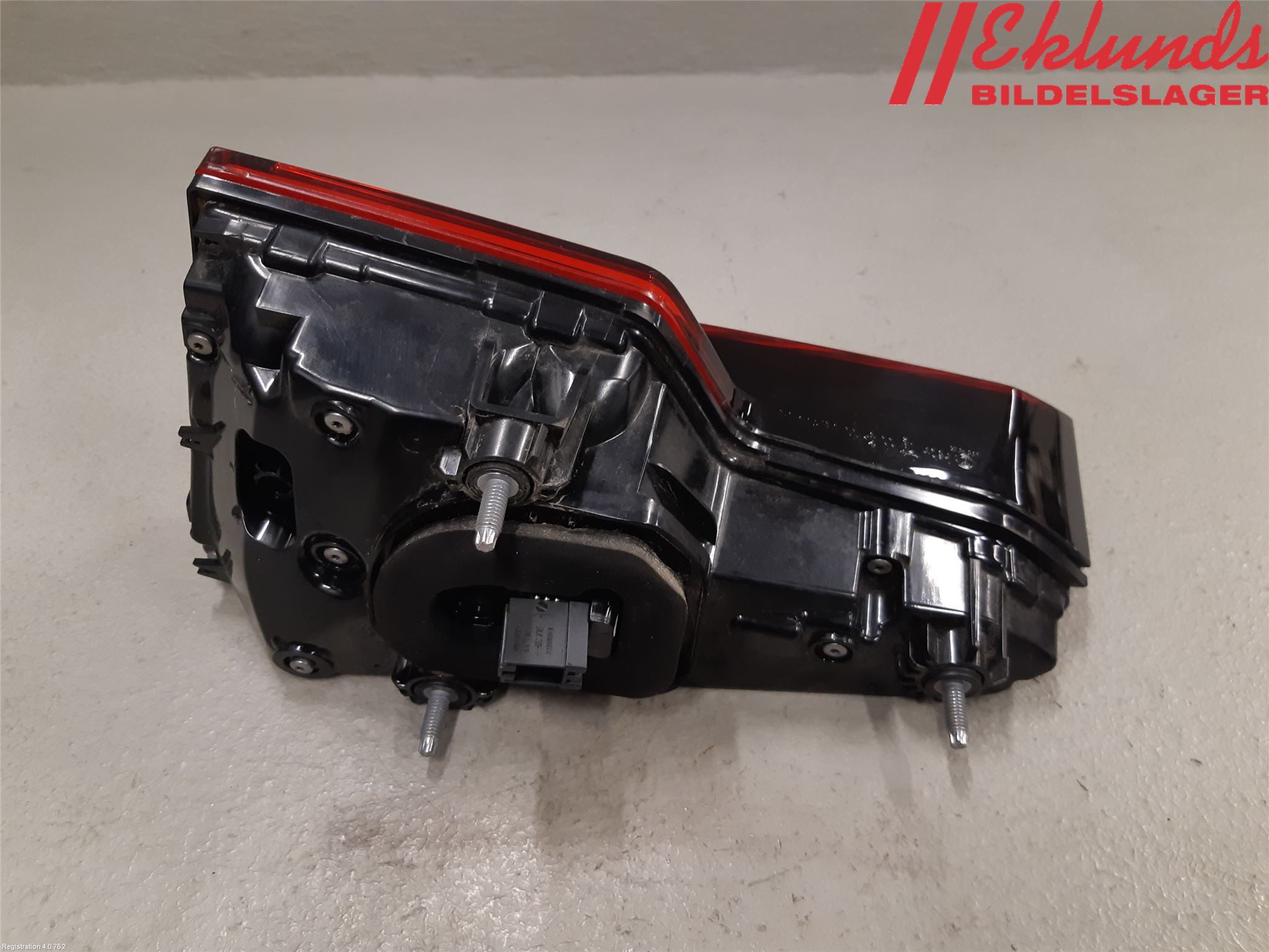 Audi A4/S4 B9 16-19 Bakljus Lucka Vä