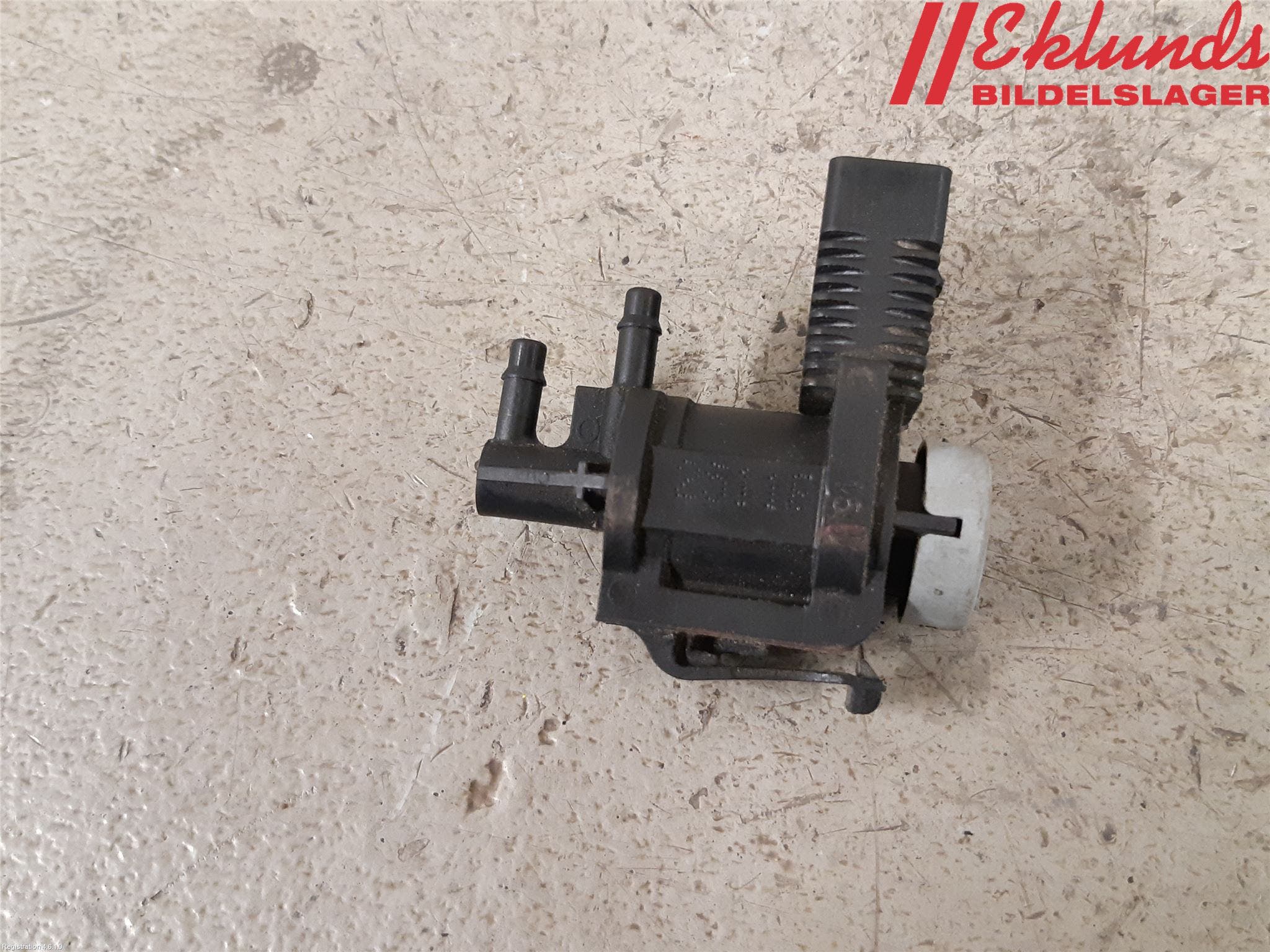 Volkswagen VW PASSAT 11-14 Vakuumventil