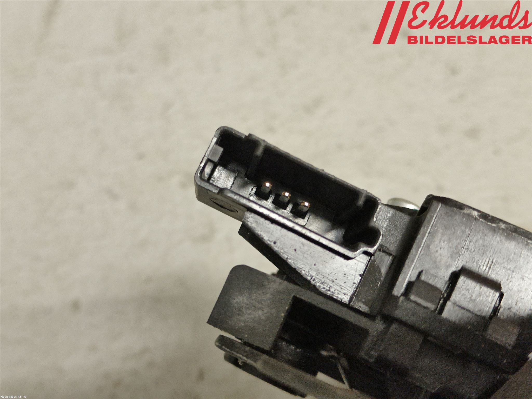 Opel INSIGNIA 17- Låskista Baklucka