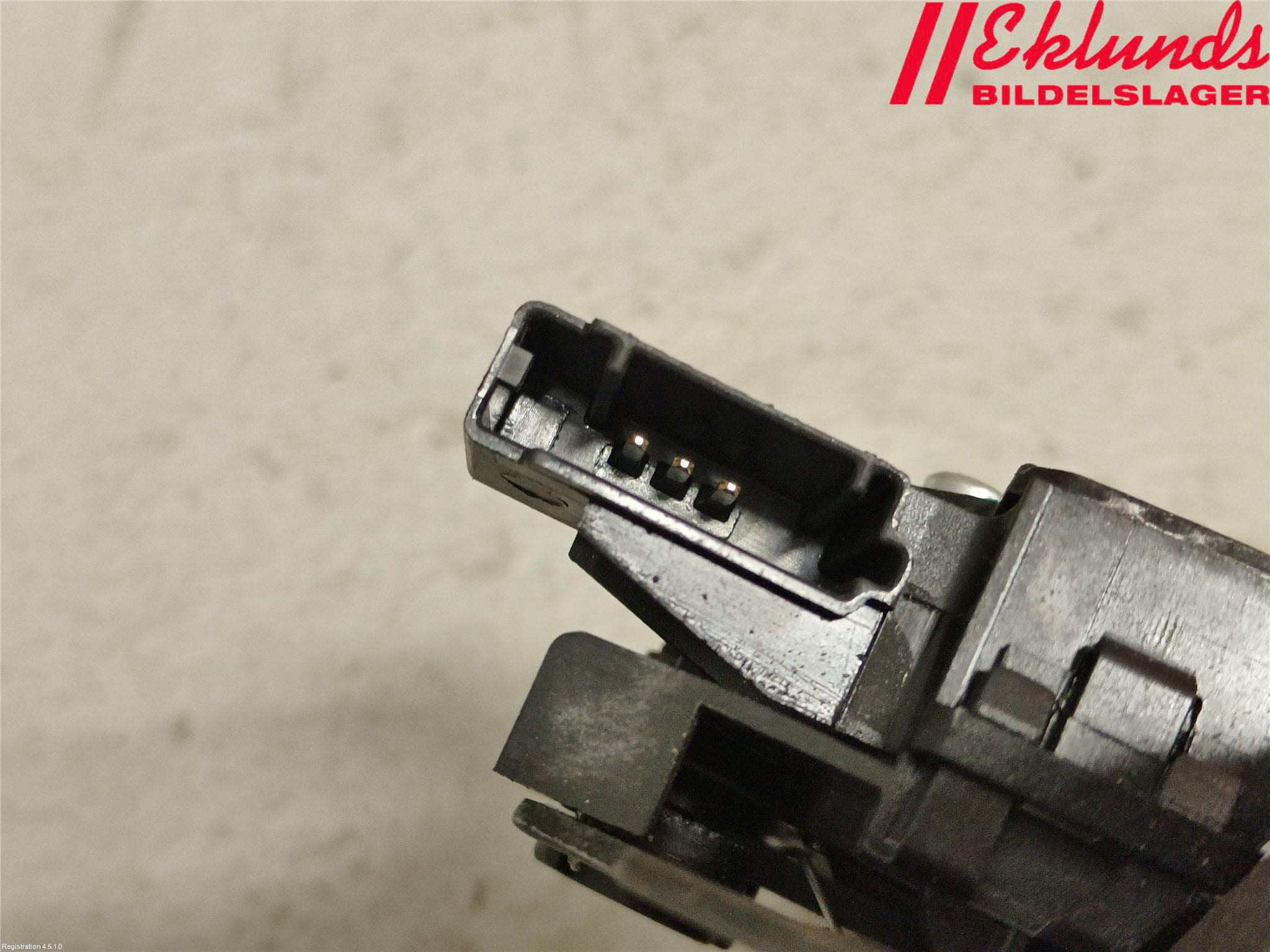 Opel INSIGNIA 17- Låskista Baklucka