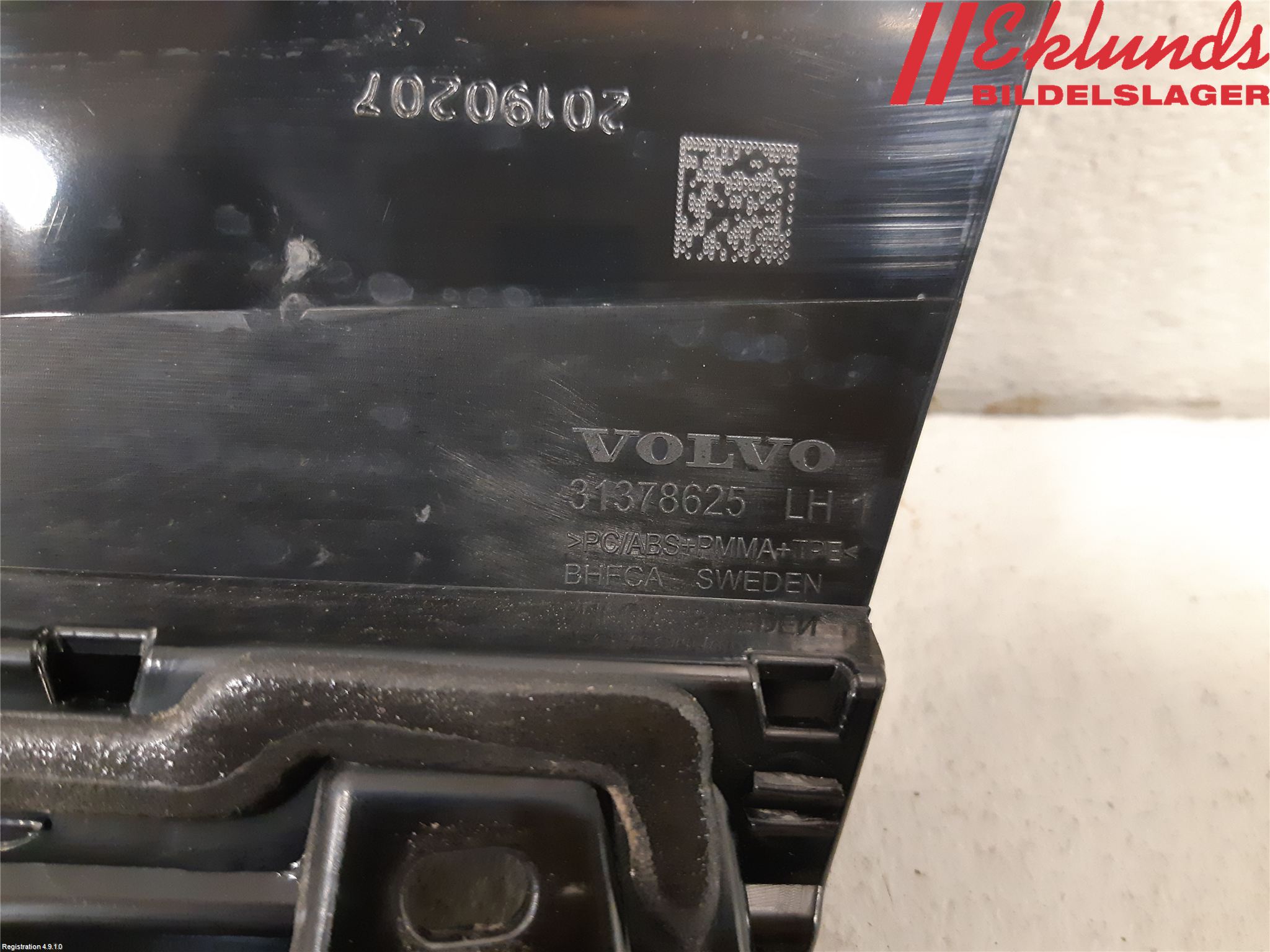 Volvo V90 CROSS COUNTRY 17->> Dörr Dekorlist Bak Vä