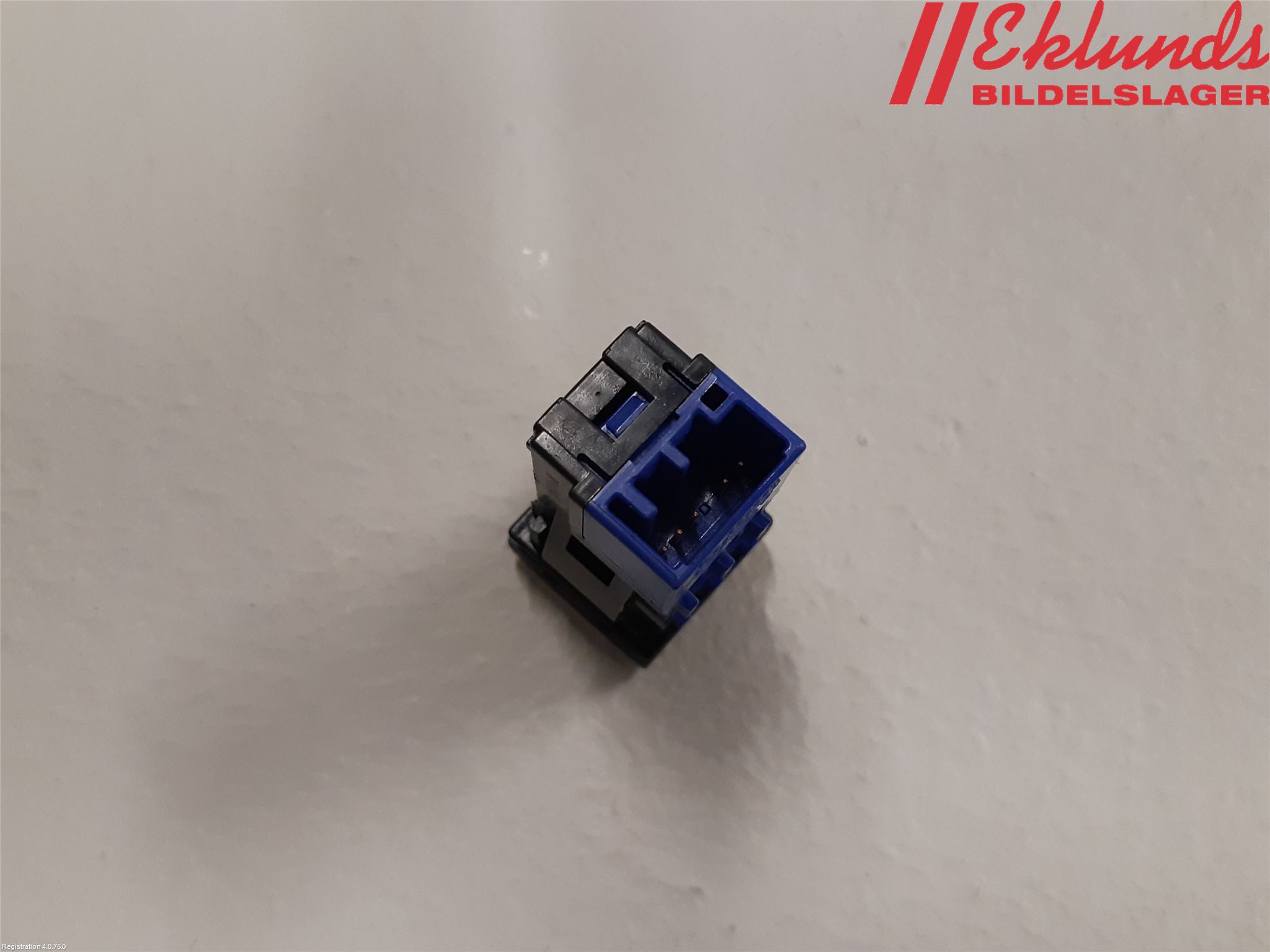 Toyota COROLLA 19- Strömställare Övrigt