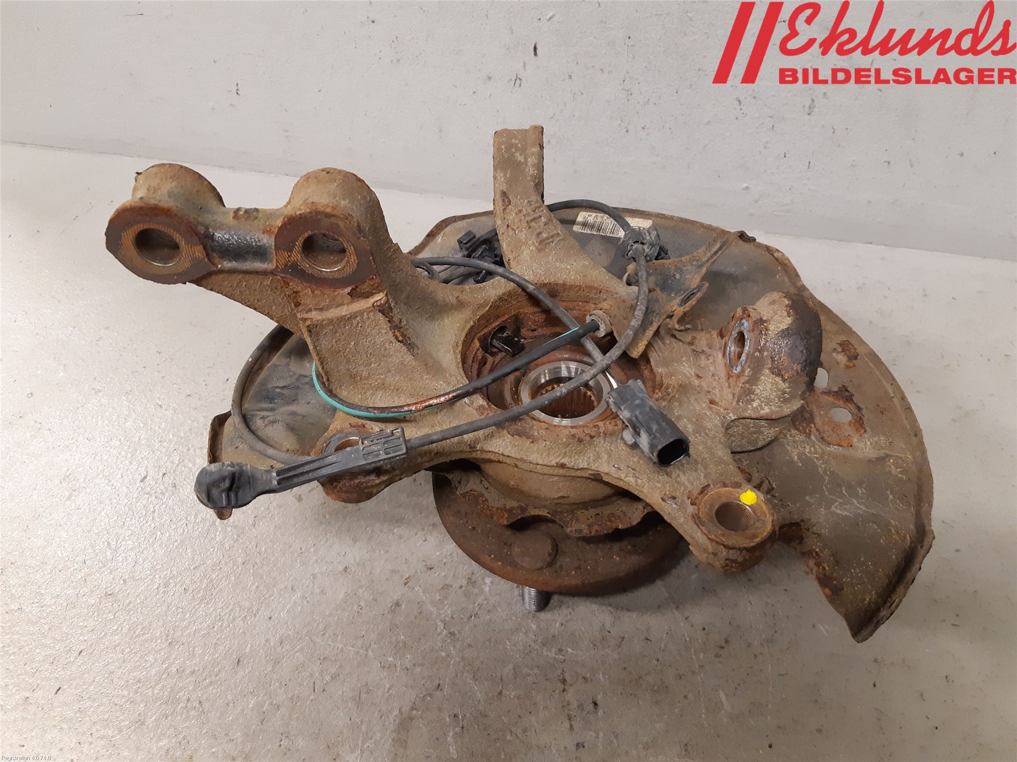 Toyota YARIS XP130 12-14 Styrspindel Lagerhus Hö