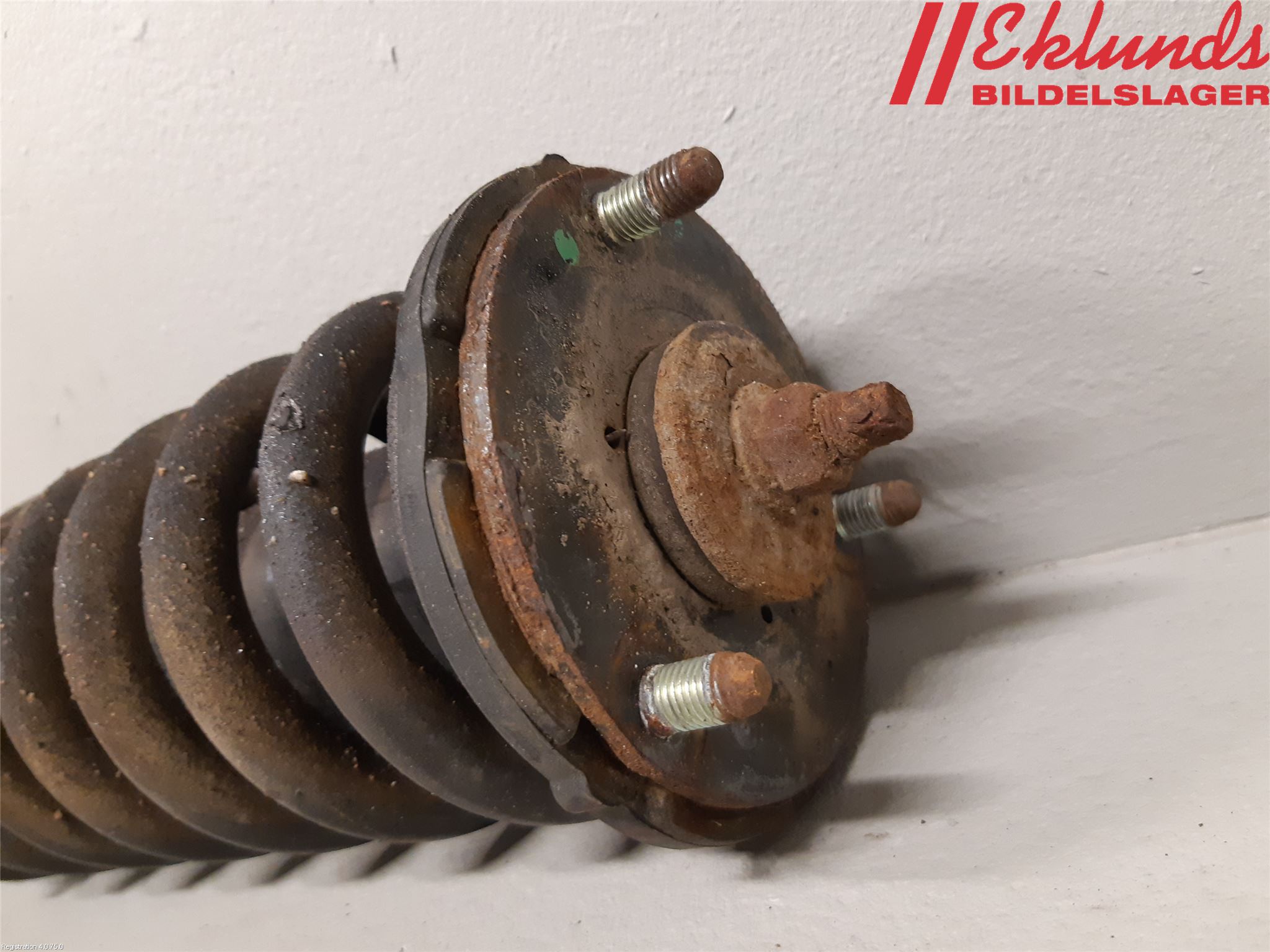 Isuzu D-MAX Fjäderben Fram Vänster