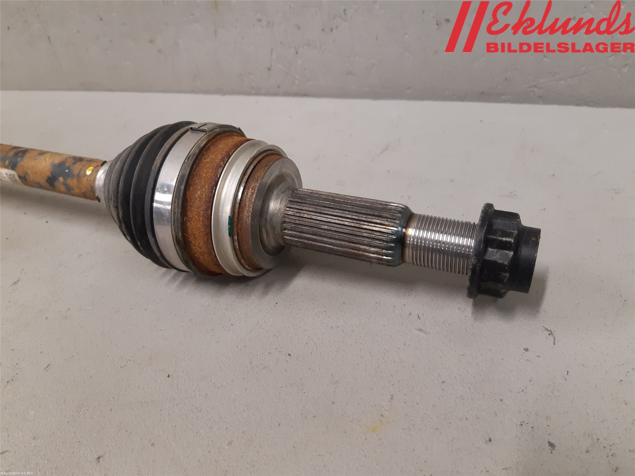Toyota YARIS CROSS XP21 21- Drivaxel Bak Vä-Hö