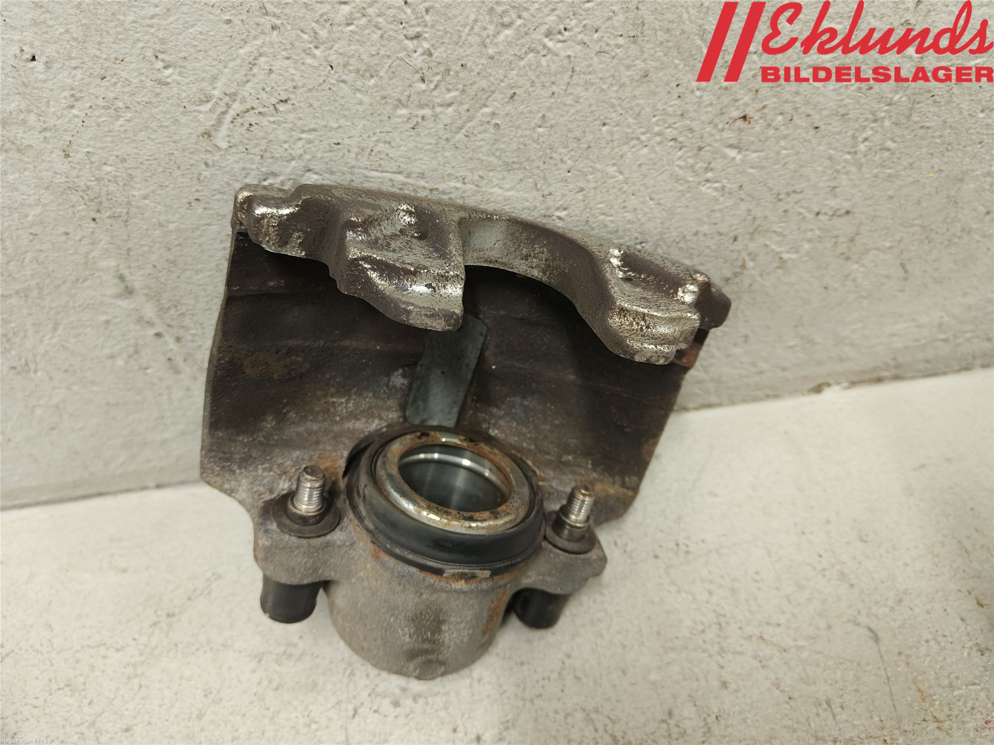 Volkswagen VW PASSAT 11-14 Bromsok Fram Höger