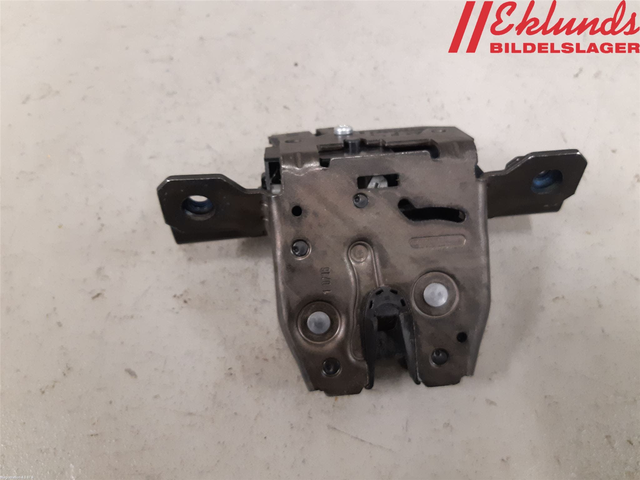 Opel ASTRA K 16-22 Låskista Baklucka