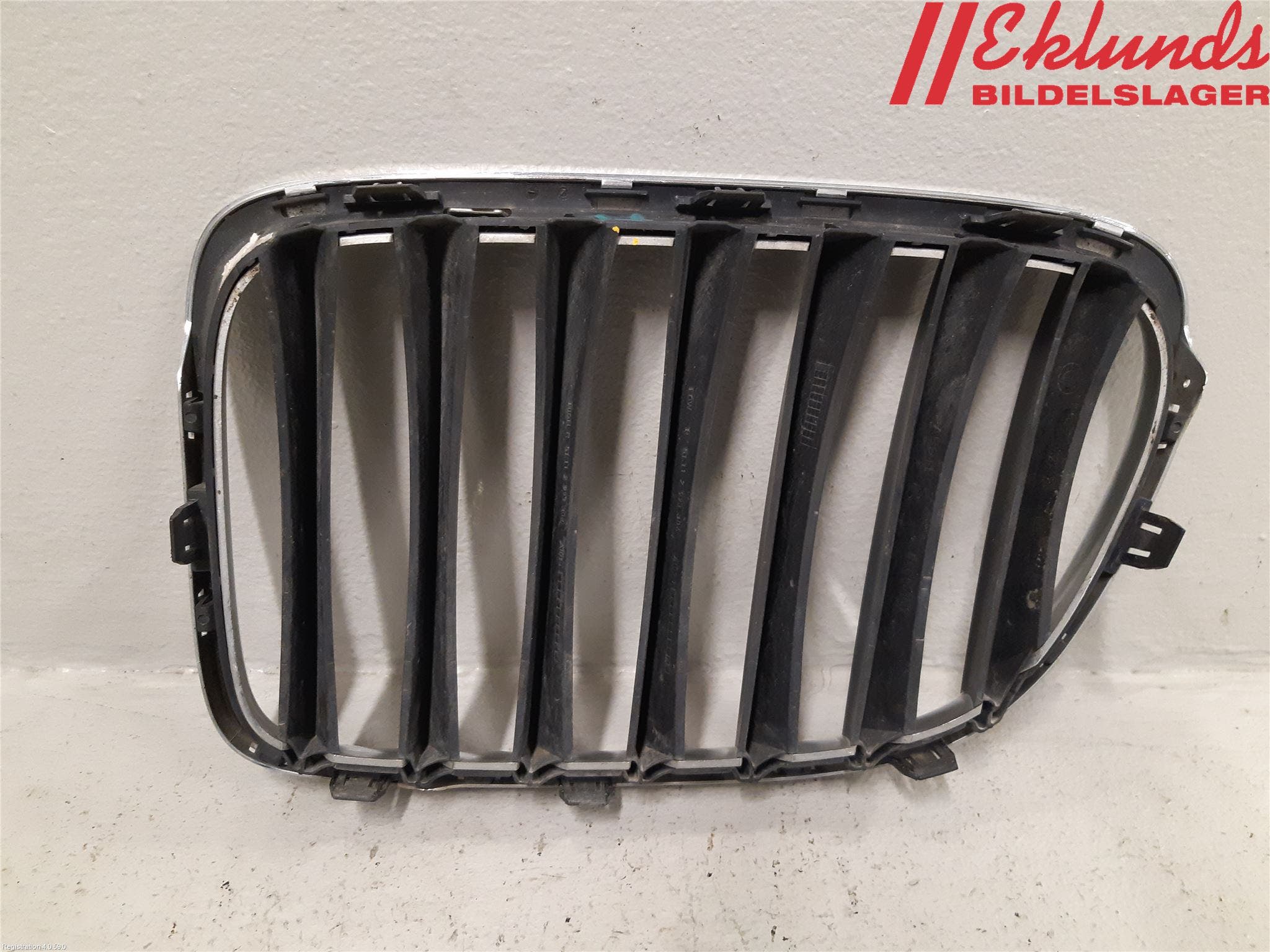 BMW X1 E84 10-15 Grilldel Höger