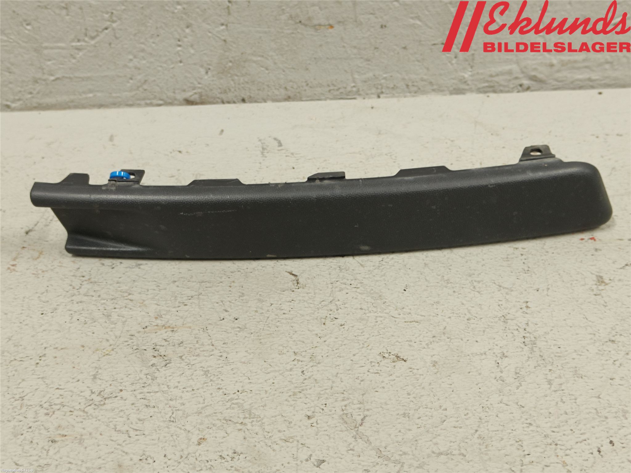 Volkswagen VW PASSAT 05-11 Stötfångarlist Fram