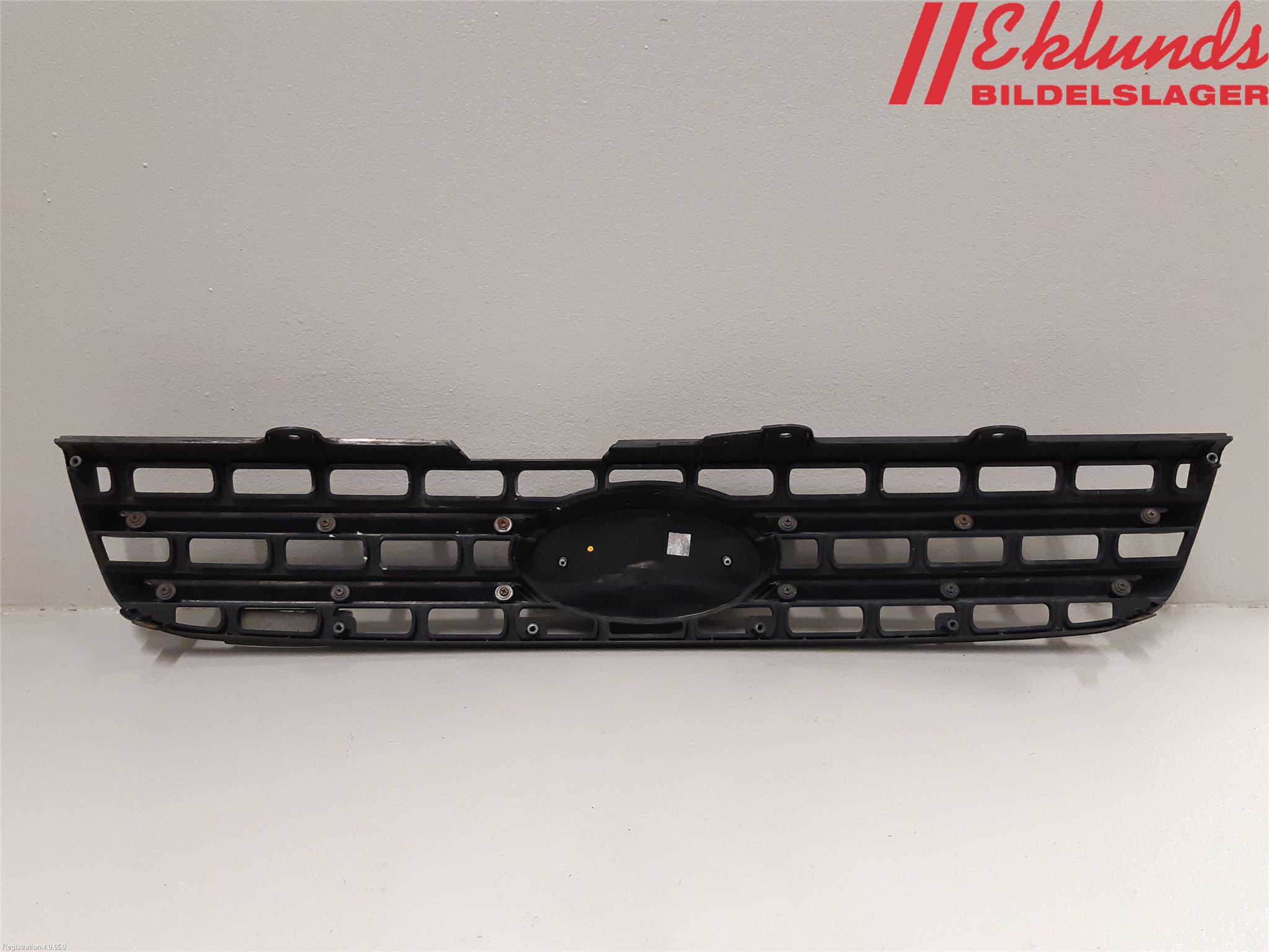 Kia SPORTAGE (JE) 05-10 Grill Komp