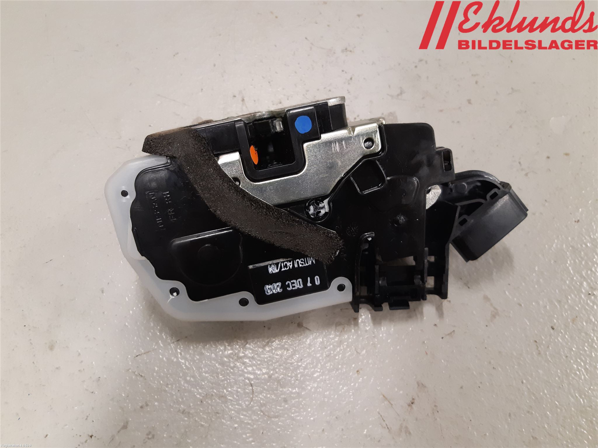 Nissan LEAF 11-17 Låskista-Dörrlås