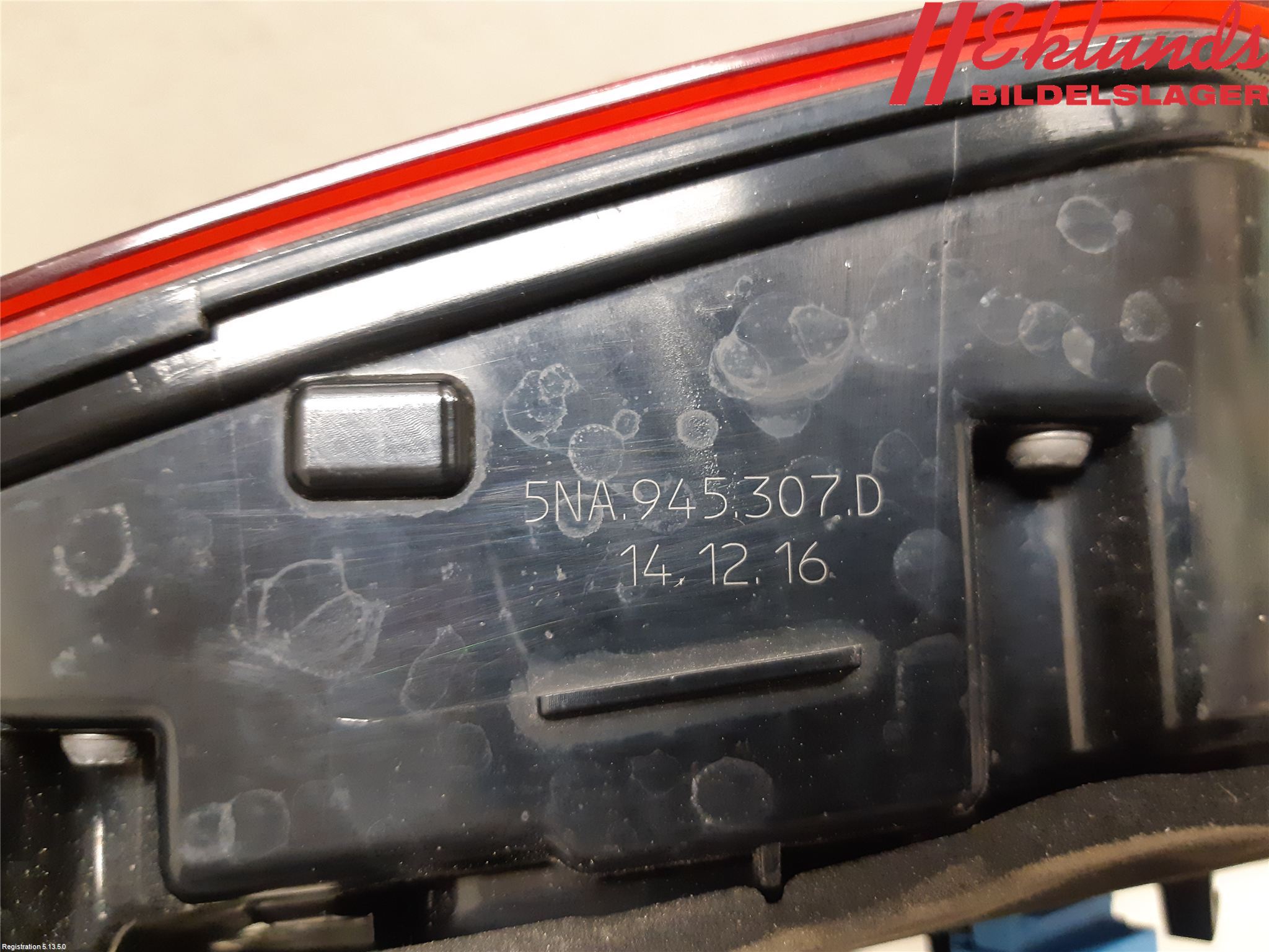Volkswagen VW TIGUAN 16-24 Bakljus Lucka Vä