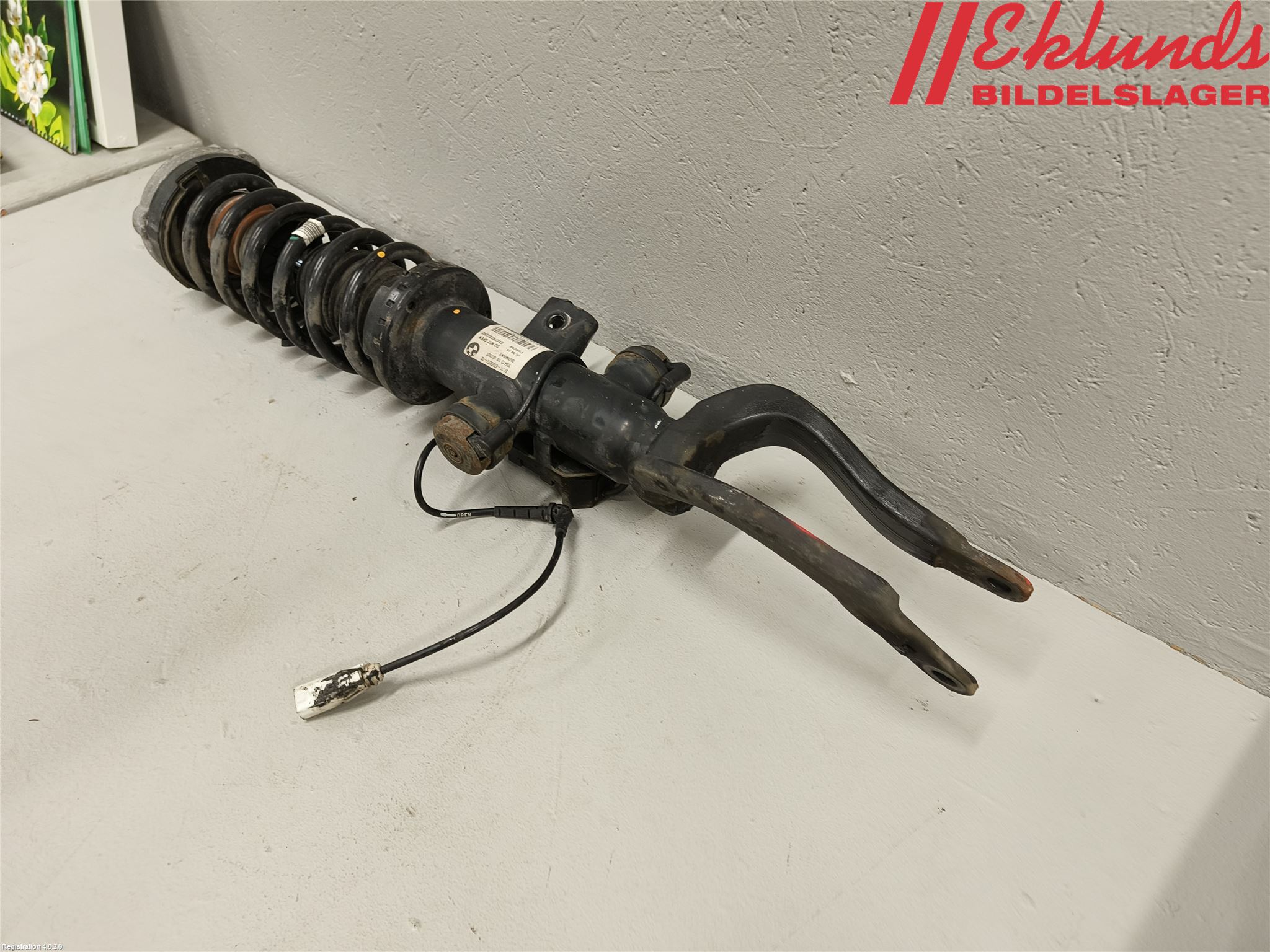 BMW 5 F10/F11/F18 09-17 Fjäderben Fram Vänster
