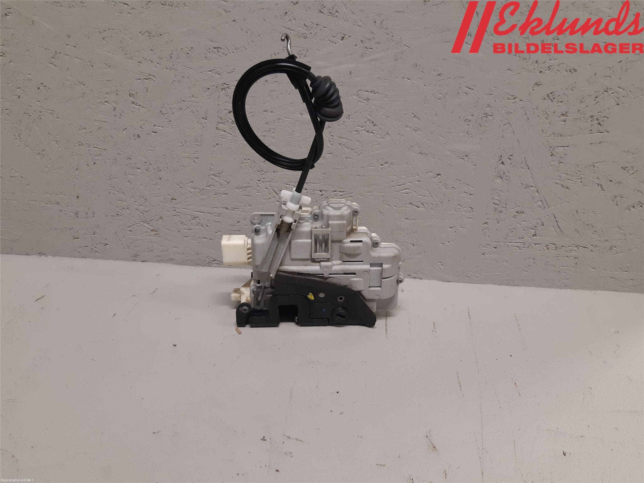 Volkswagen VW PASSAT 15-19 Låskista-Dörrlås