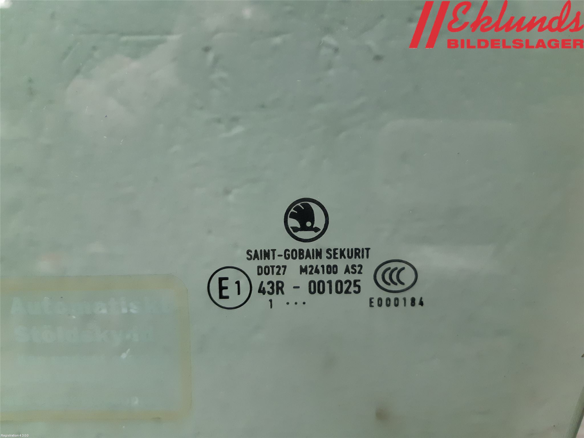 Skoda FABIA 07-14 Dörruta Fram Vänster