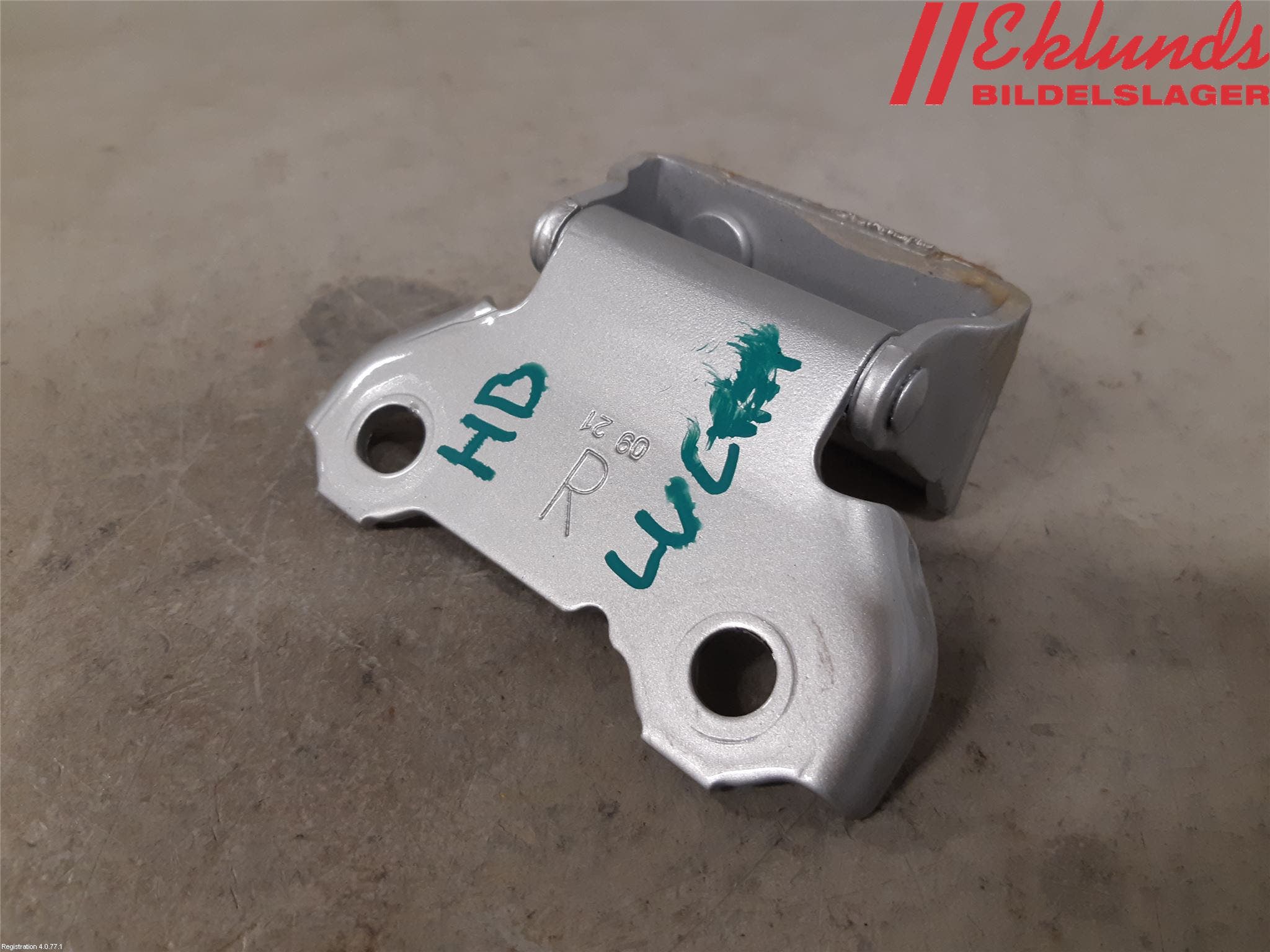 Toyota COROLLA 19- Bakluckegångjärn Hö