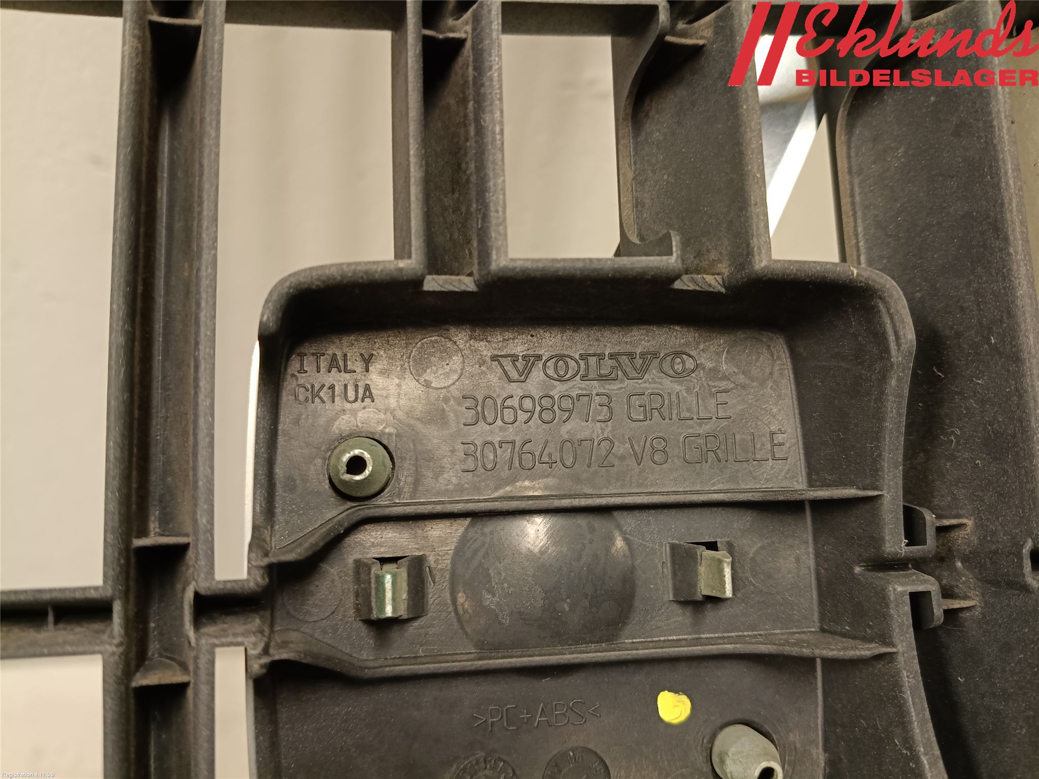 Volvo S80 07-13 Grill Komp