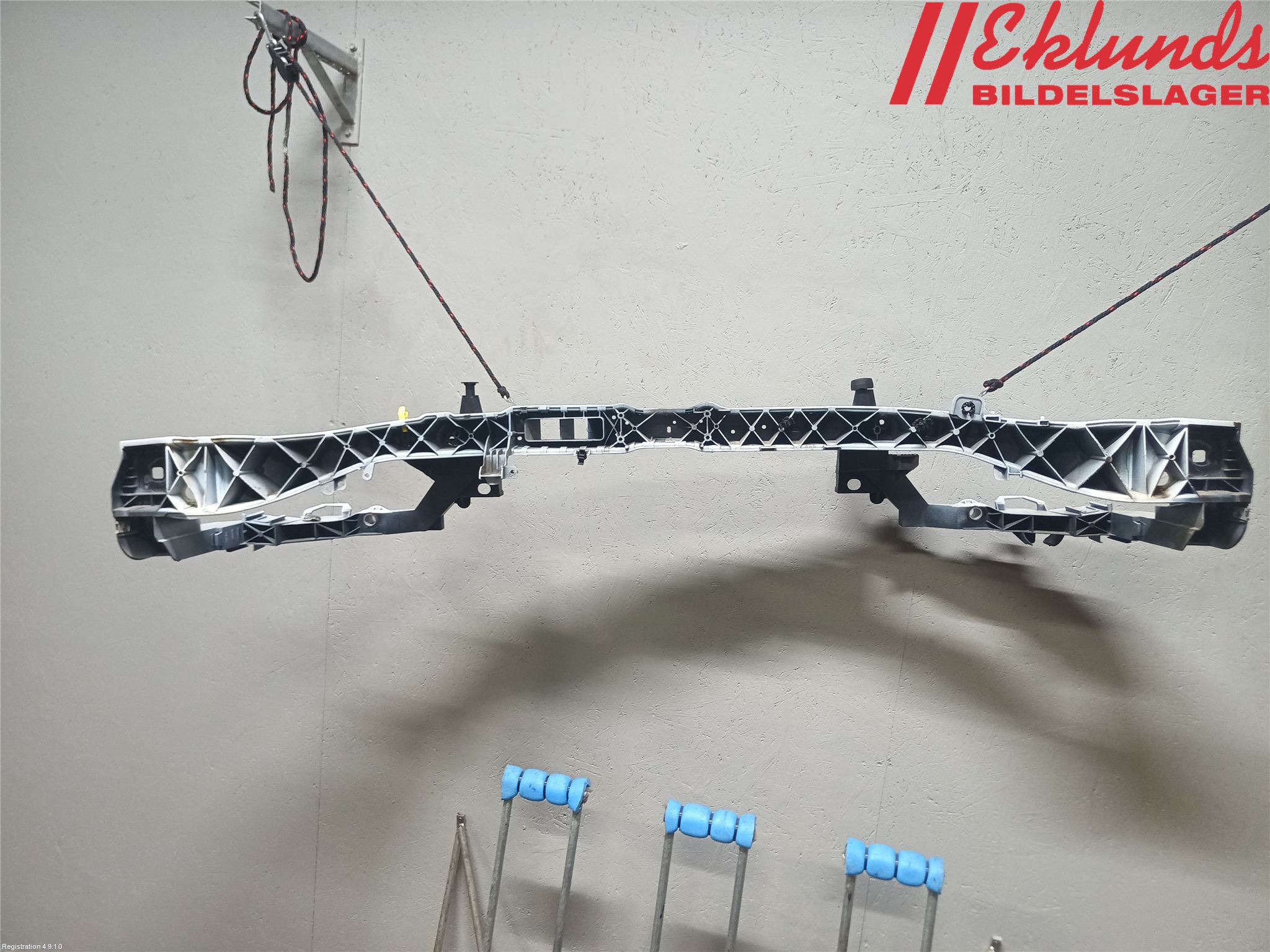 Ford KUGA 17-19 Frontplåt