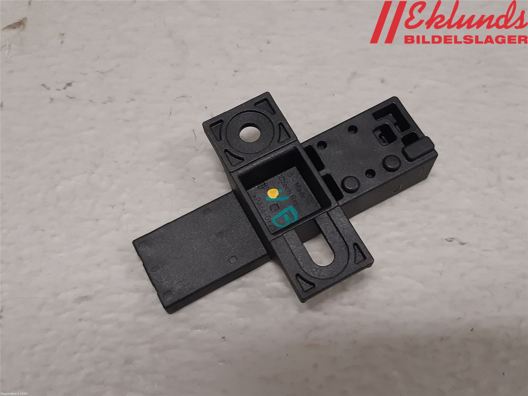 Audi A4/S4 B9 20- Antenn