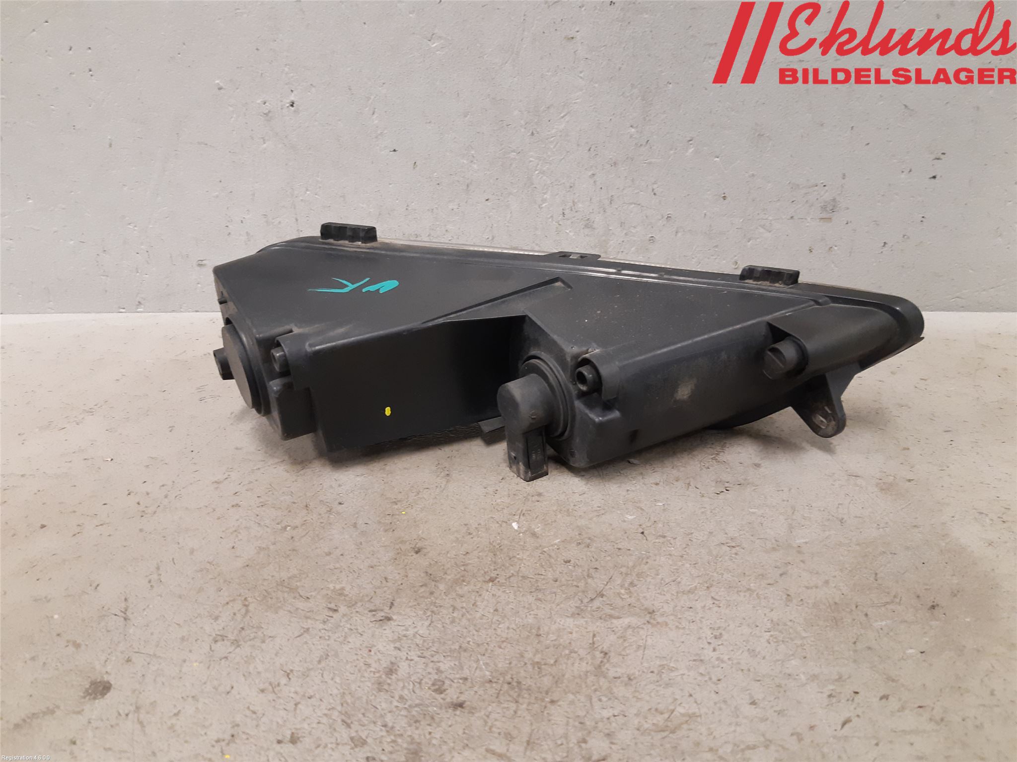 Volkswagen VW PASSAT 11-14 Dimljus-Varselljus Fram