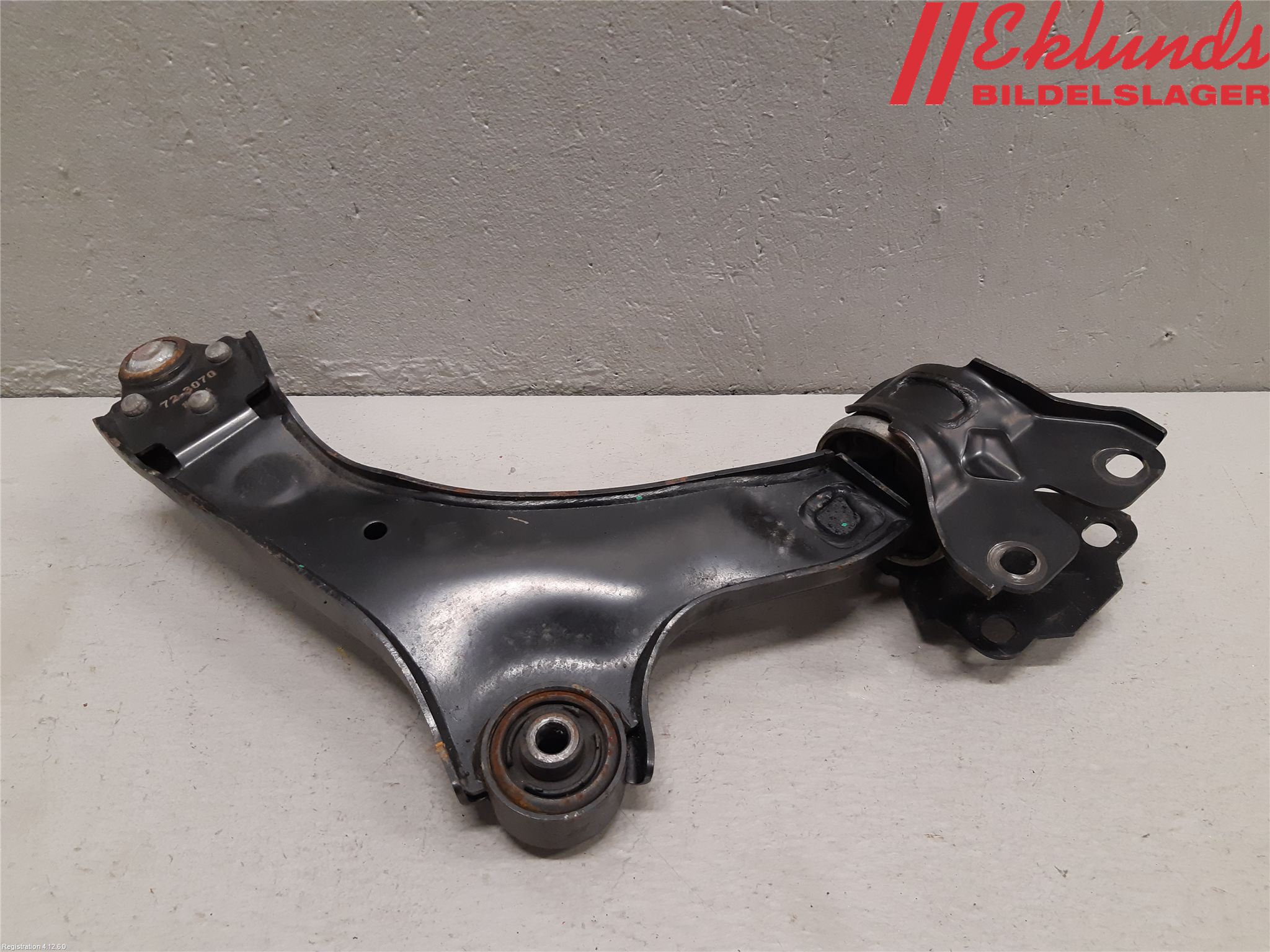 Volvo S60 11-13 Bärarm Fram Undre Vä